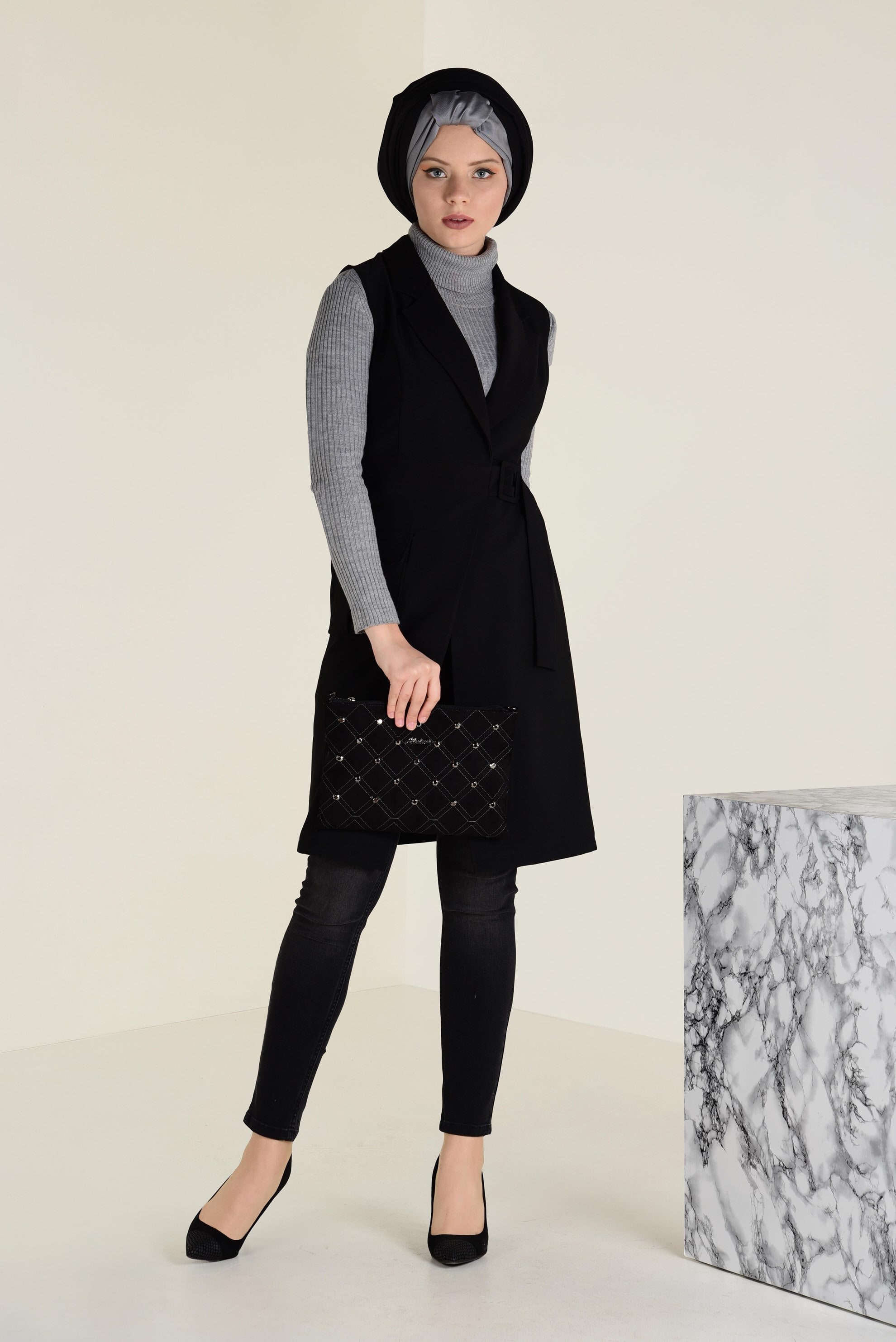 Tesettür giyim SİYAH KEMERLİ KLASİK YELEK 4659