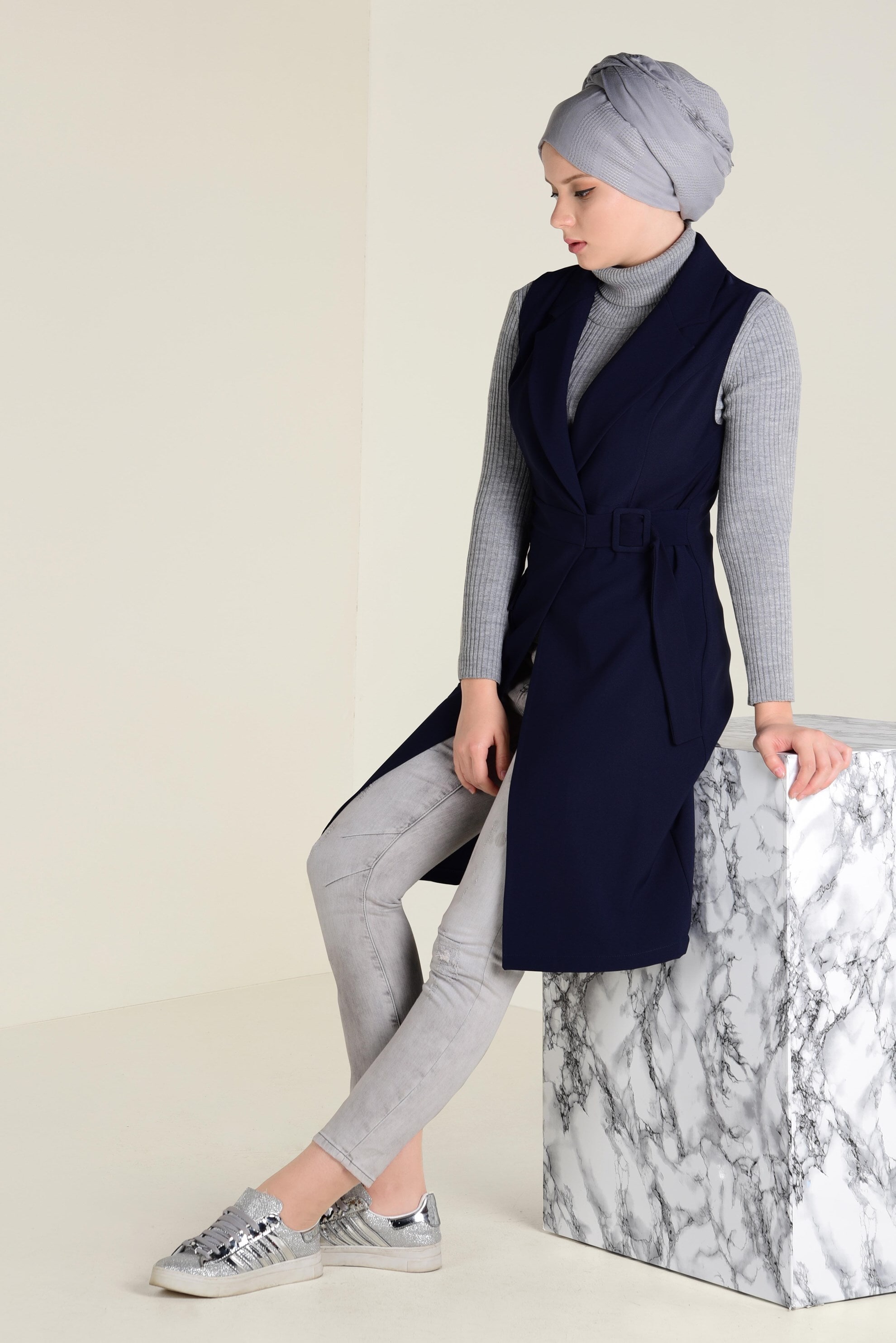 Tesettür giyim LACİVERT KEMERLİ KLASİK YELEK 4659