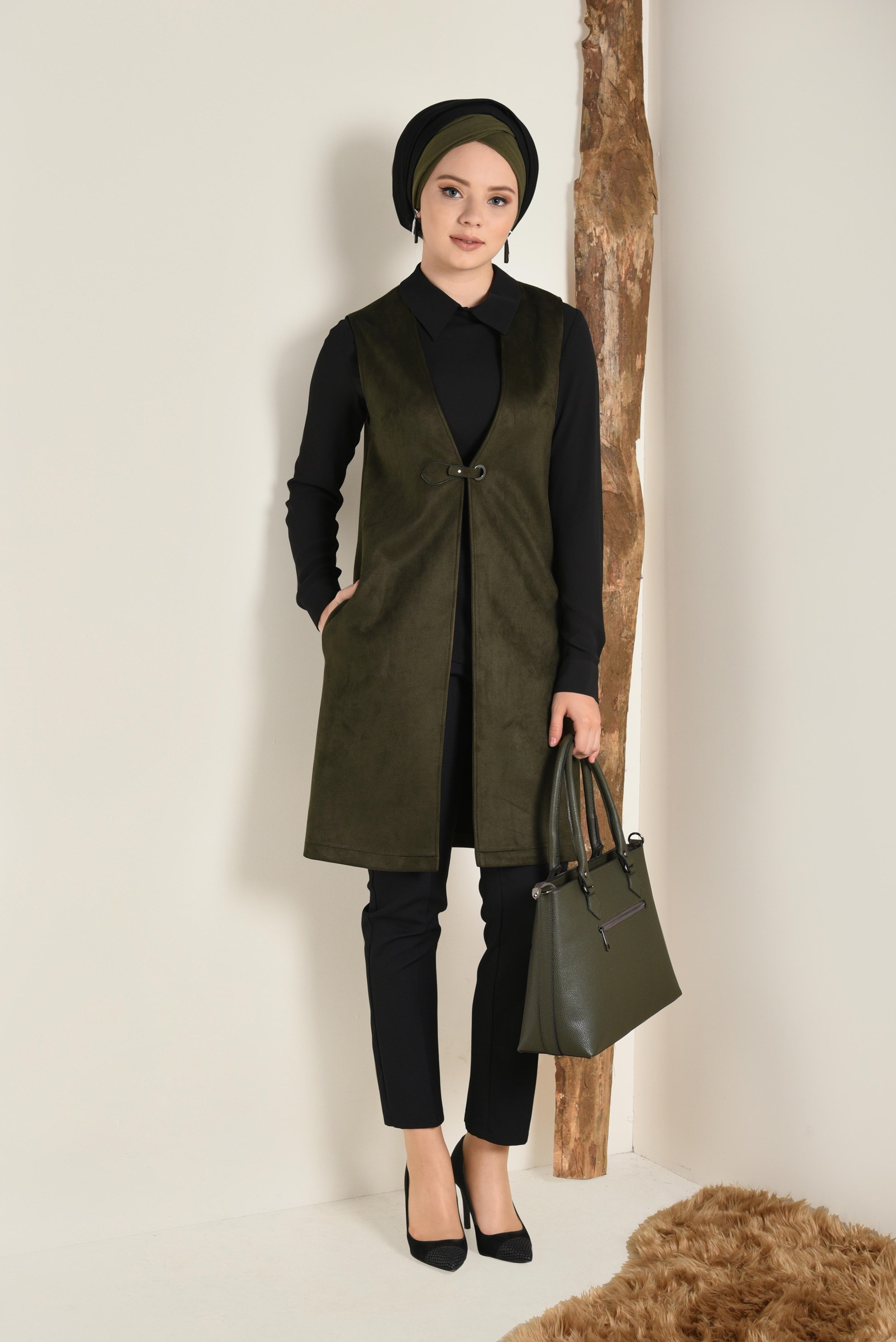 Tesettür giyim HAKİ KUŞGÖZÜ DETAYLI SÜET YELEK 4692