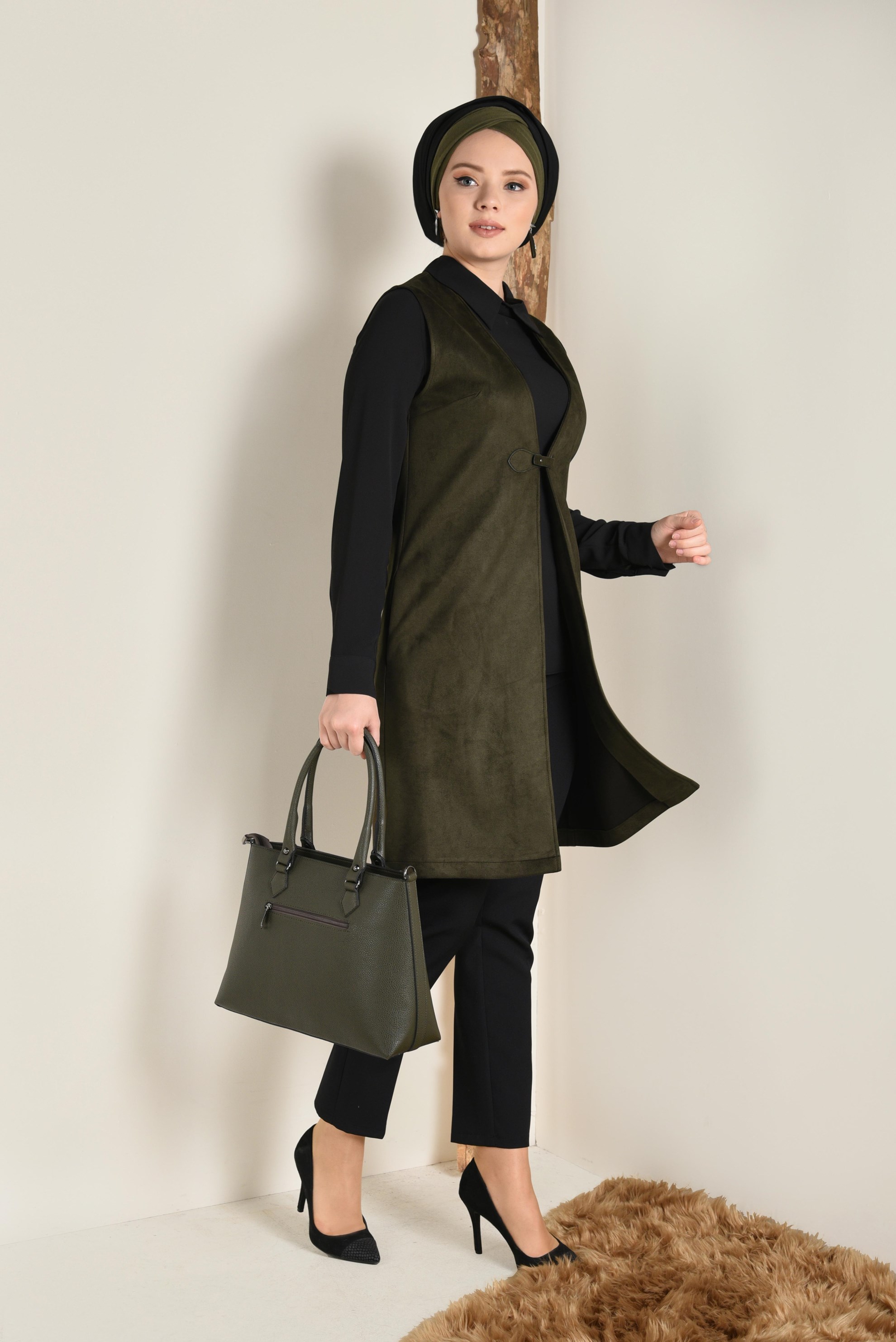 Tesettür giyim HAKİ KUŞGÖZÜ DETAYLI SÜET YELEK 4692