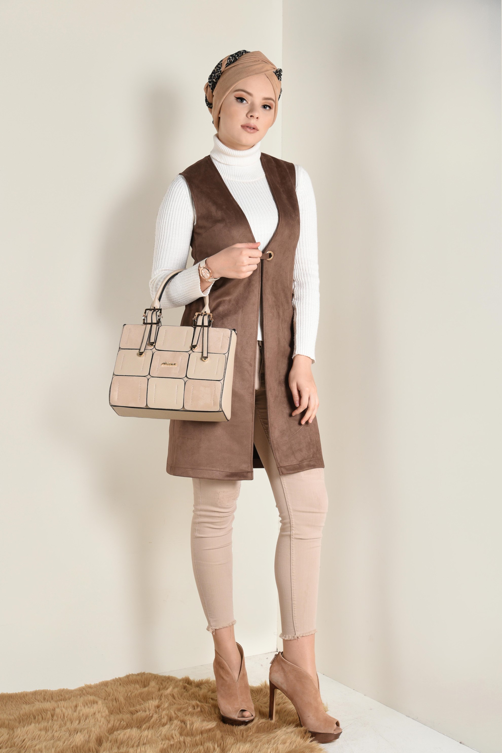 Tesettür giyim KAHVE KUŞGÖZÜ DETAYLI SÜET YELEK 4692