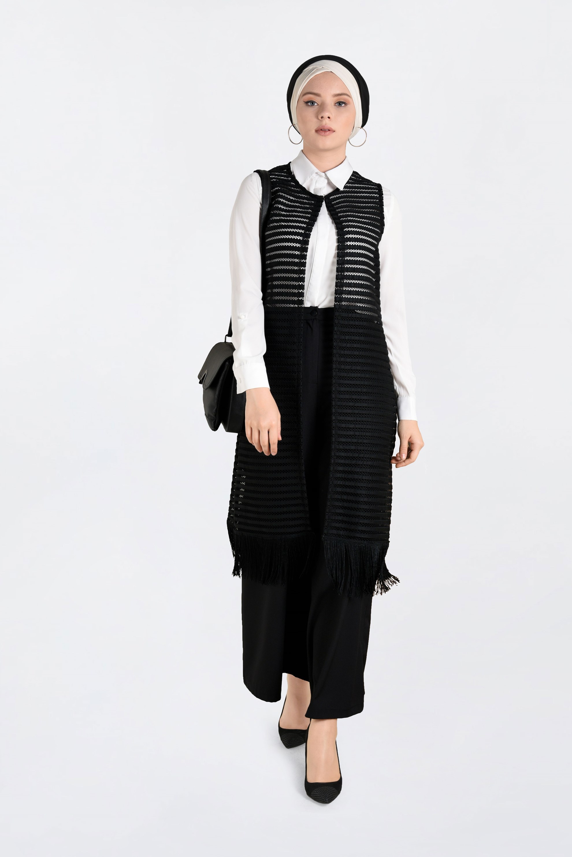 Tesettür giyim SİYAH PÜSKÜL DETAYLI FİLE YELEK 4753