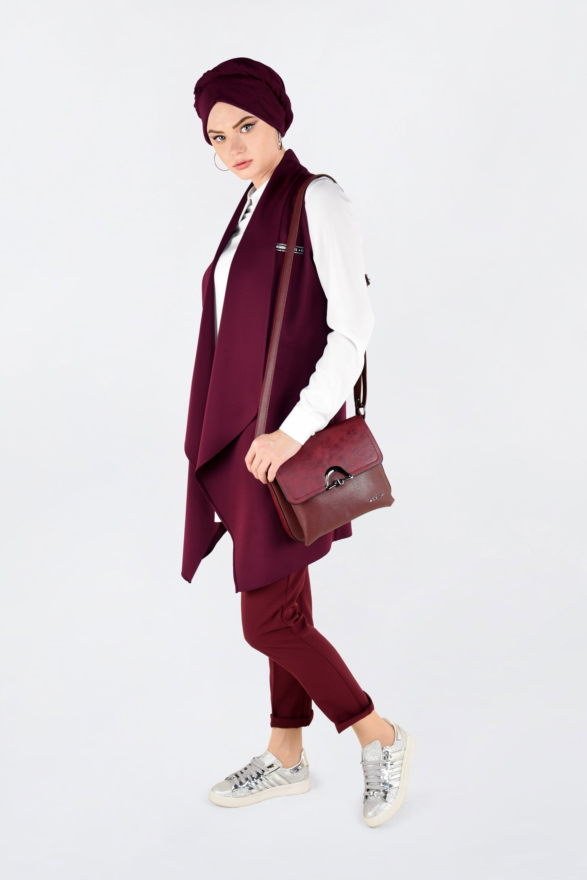 Tesettür giyim BORDO ASİMETRİK KESİM SALAŞ YAKA YELEK 4795