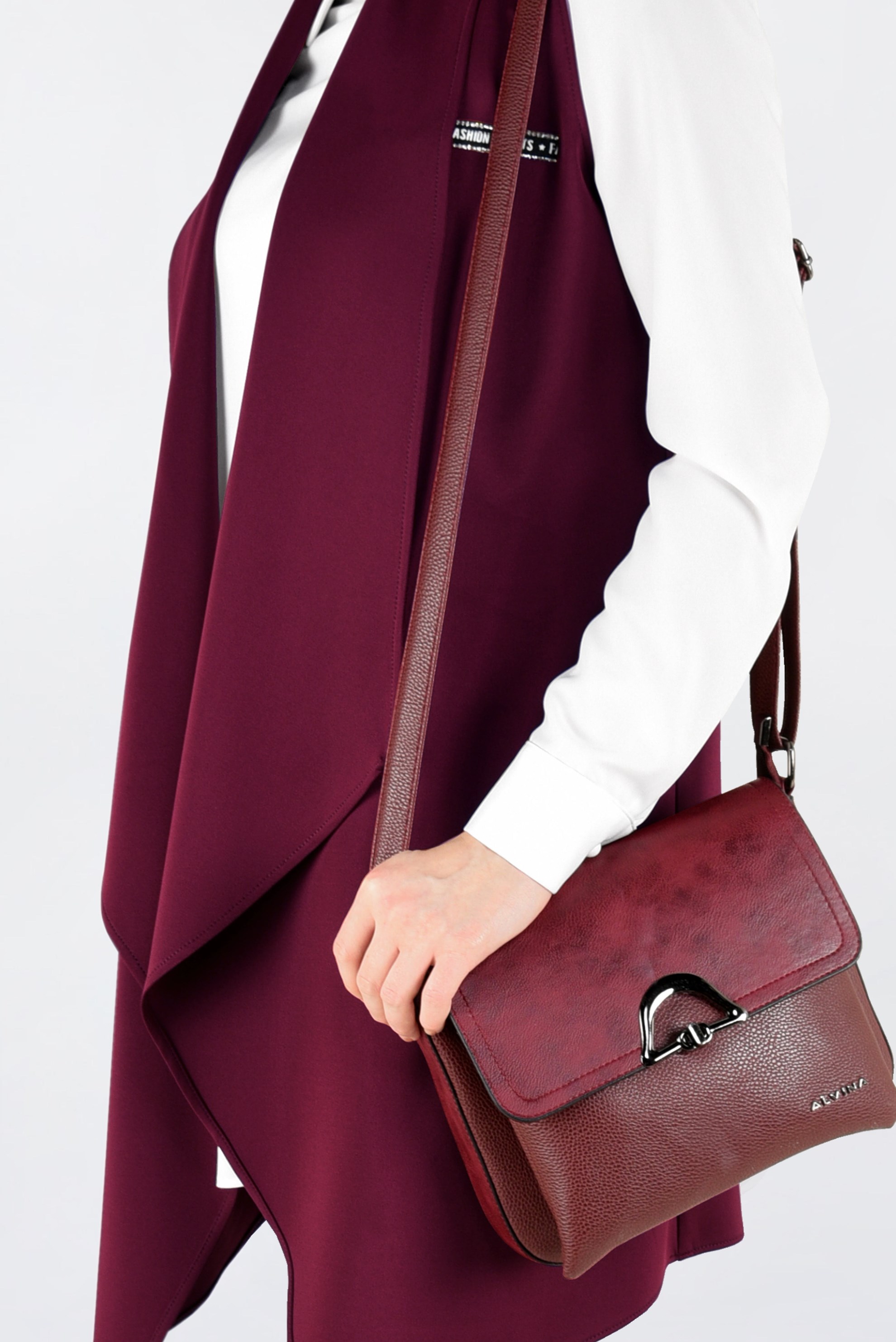 Tesettür giyim BORDO ASİMETRİK KESİM SALAŞ YAKA YELEK 4795