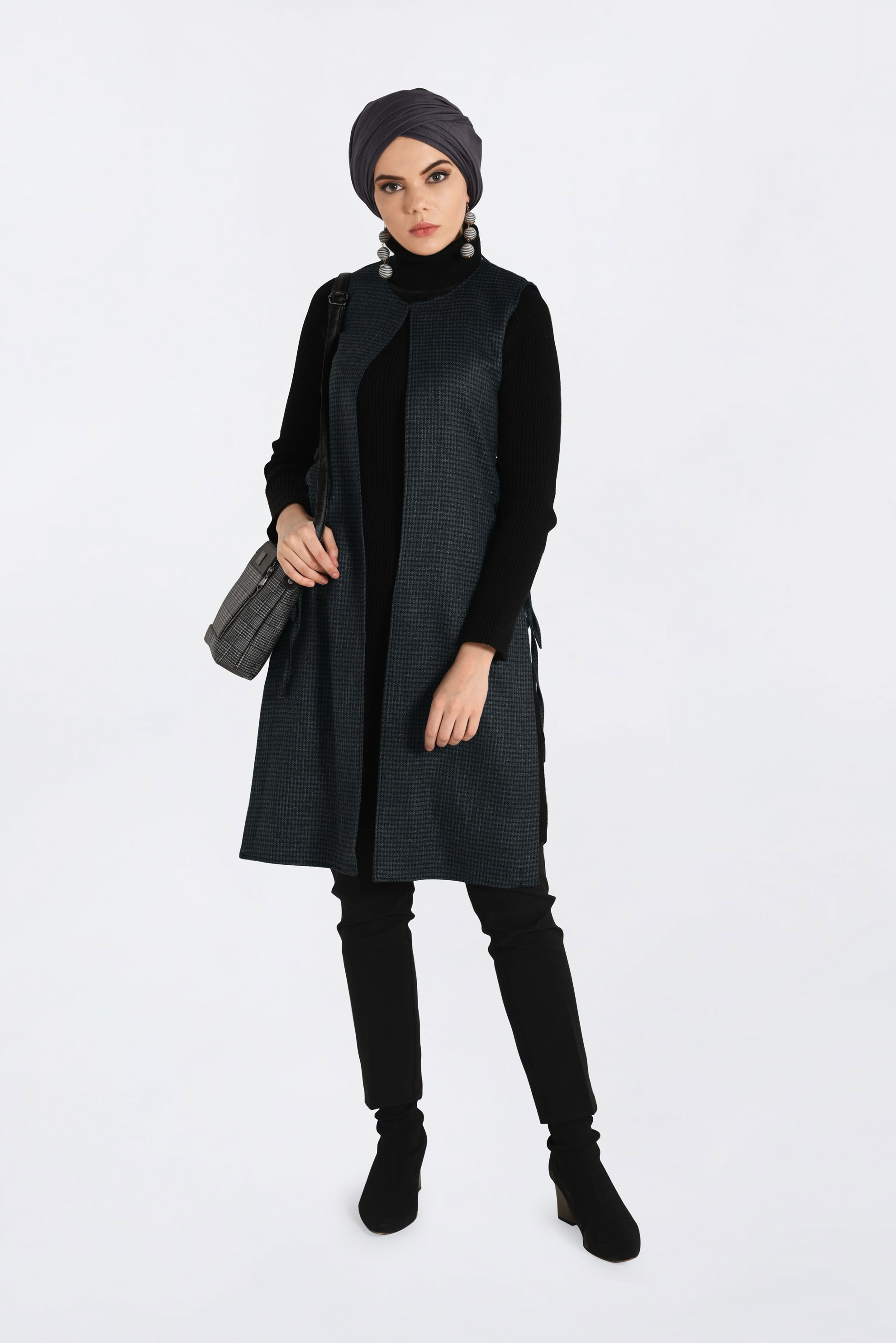 Tesettür giyim SİYAH YANDAN BAĞCIKLI KUŞGÖZLÜ YELEK 4809