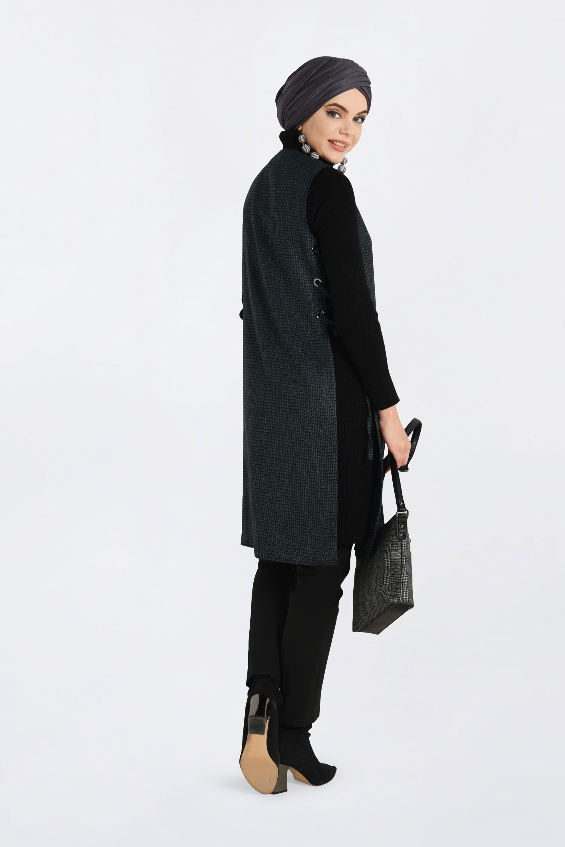 Tesettür giyim SİYAH YANDAN BAĞCIKLI KUŞGÖZLÜ YELEK 4809