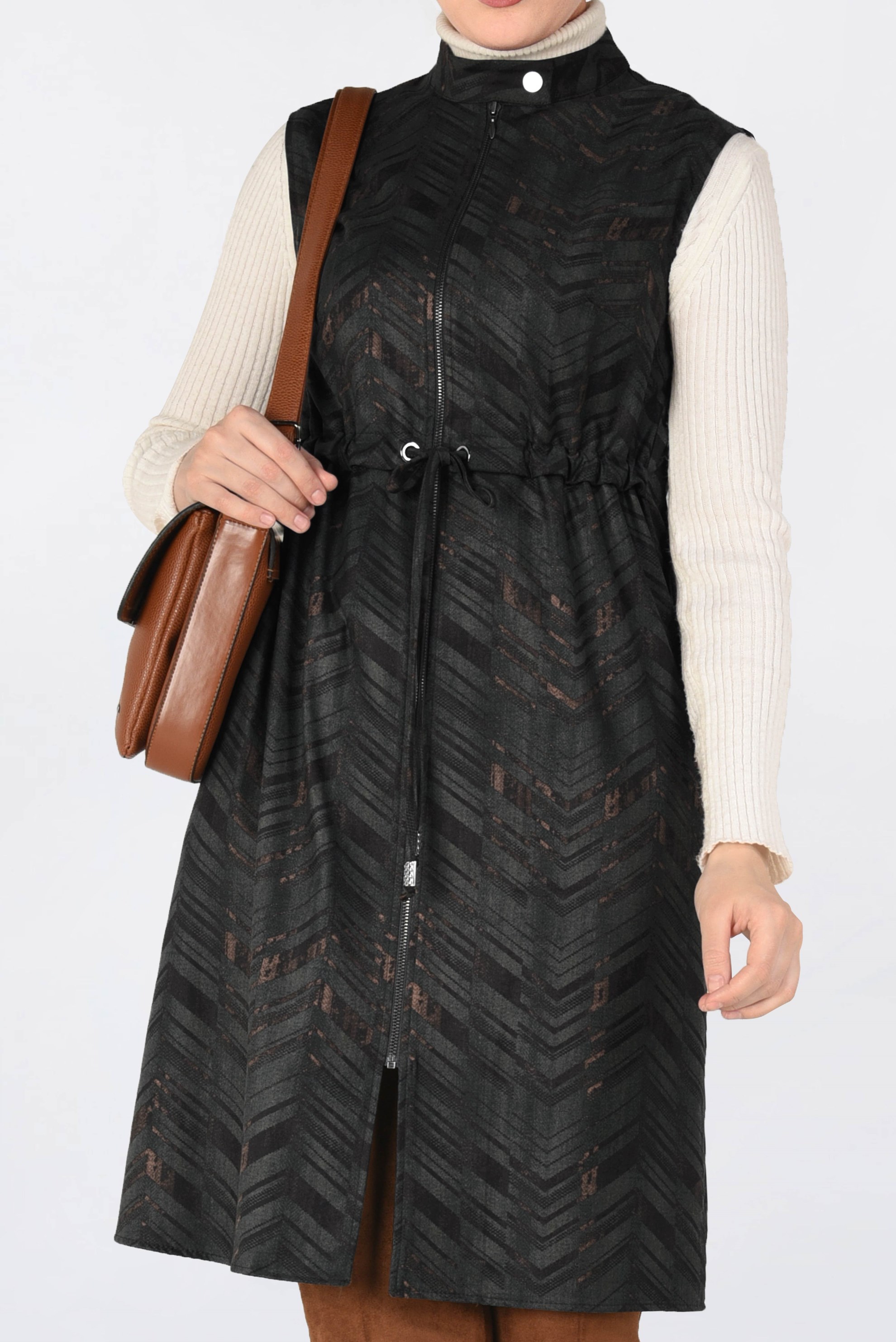 Tesettür giyim GRİ BELDEN BÜZGÜLÜ FERMUARLI SÜET YELEK 4810