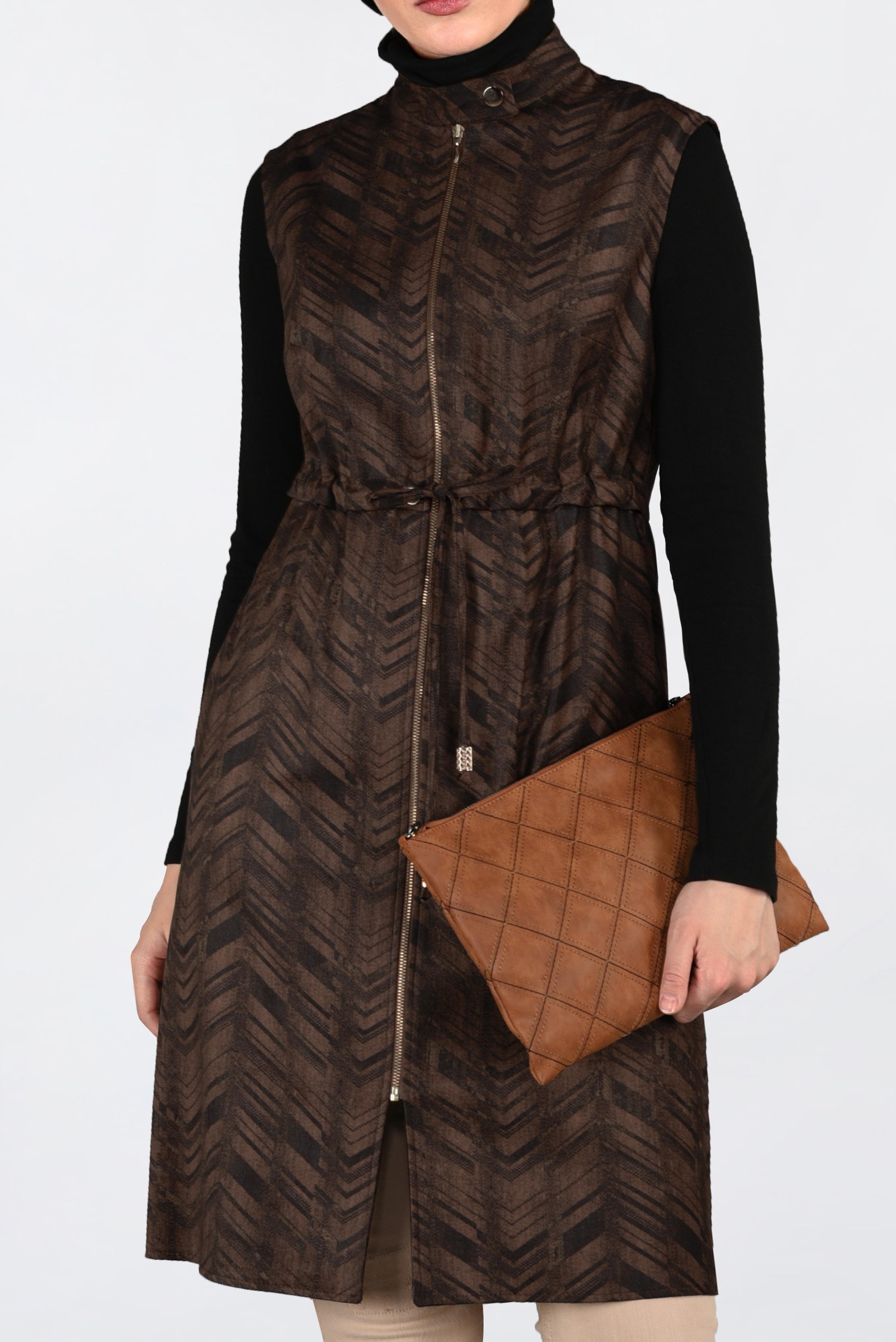 Tesettür giyim KAHVE BELDEN BÜZGÜLÜ FERMUARLI SÜET YELEK 4810