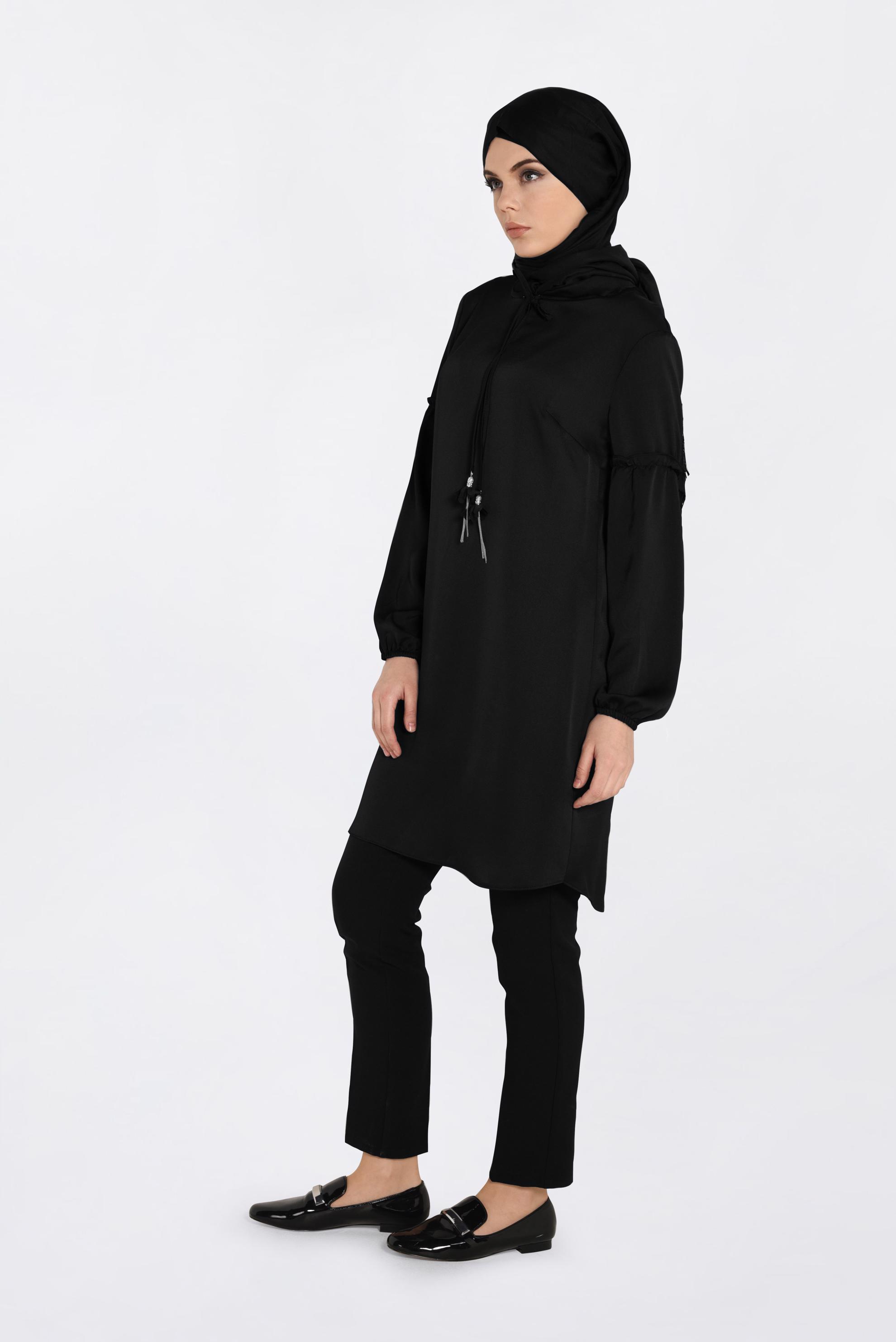 Tesettür giyim SİYAH MANŞETLERİ LASTİKLİ SATEN TUNİK 4334