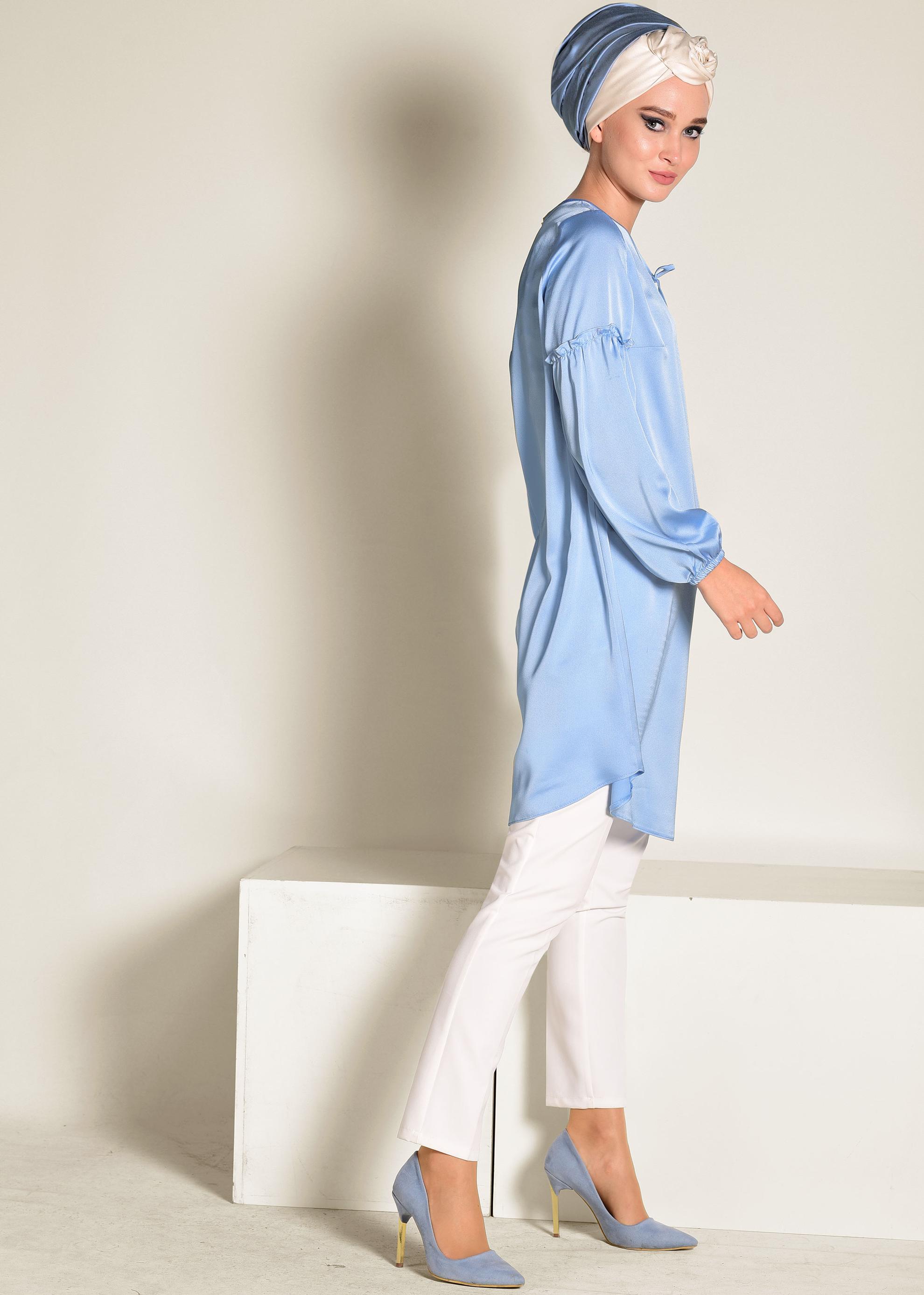Tesettür giyim MAVİ MANŞETLERİ LASTİKLİ SATEN TUNİK 4334