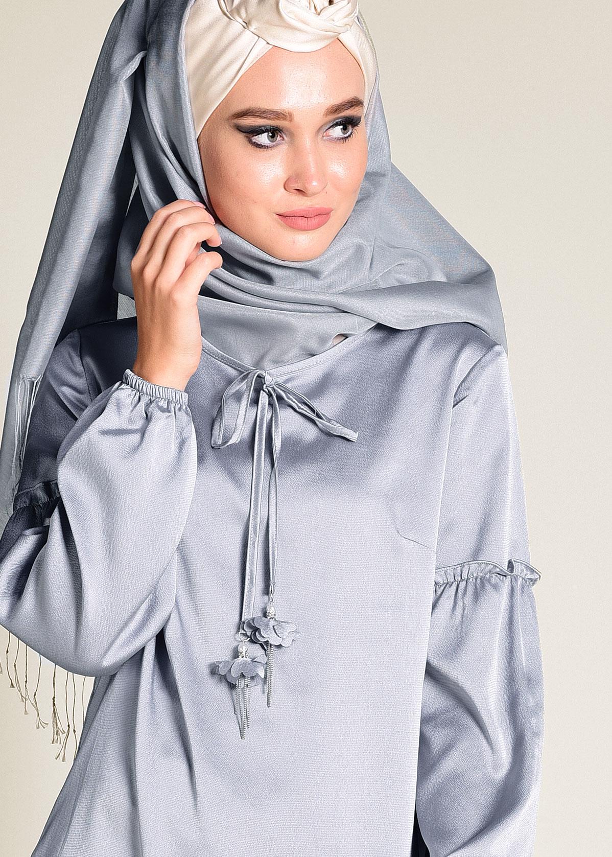 Tesettür giyim GRİ MANŞETLERİ LASTİKLİ SATEN TUNİK 4334