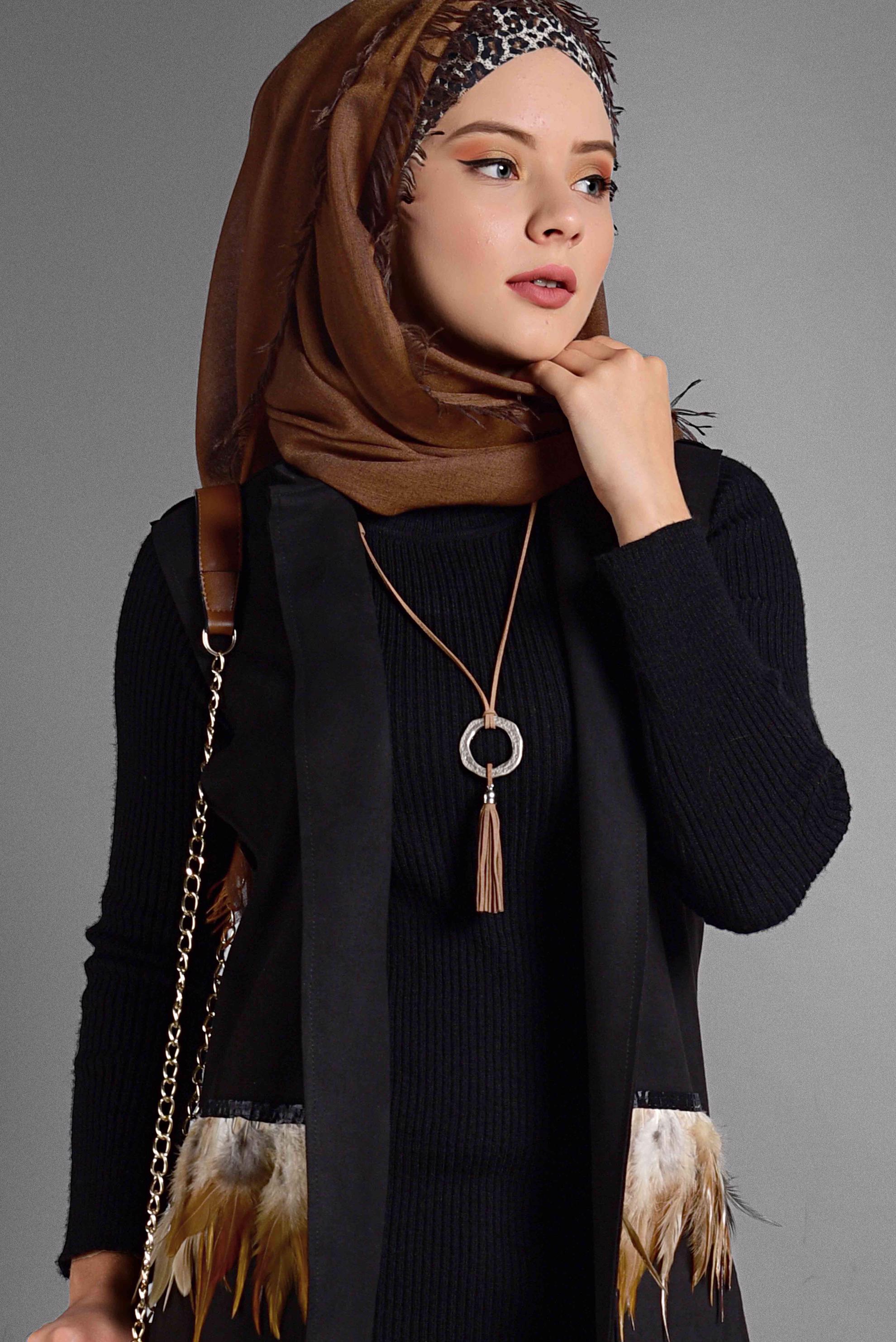 Tesettür giyim SİYAH TÜY DETAYLI SÜET YELEK 4027