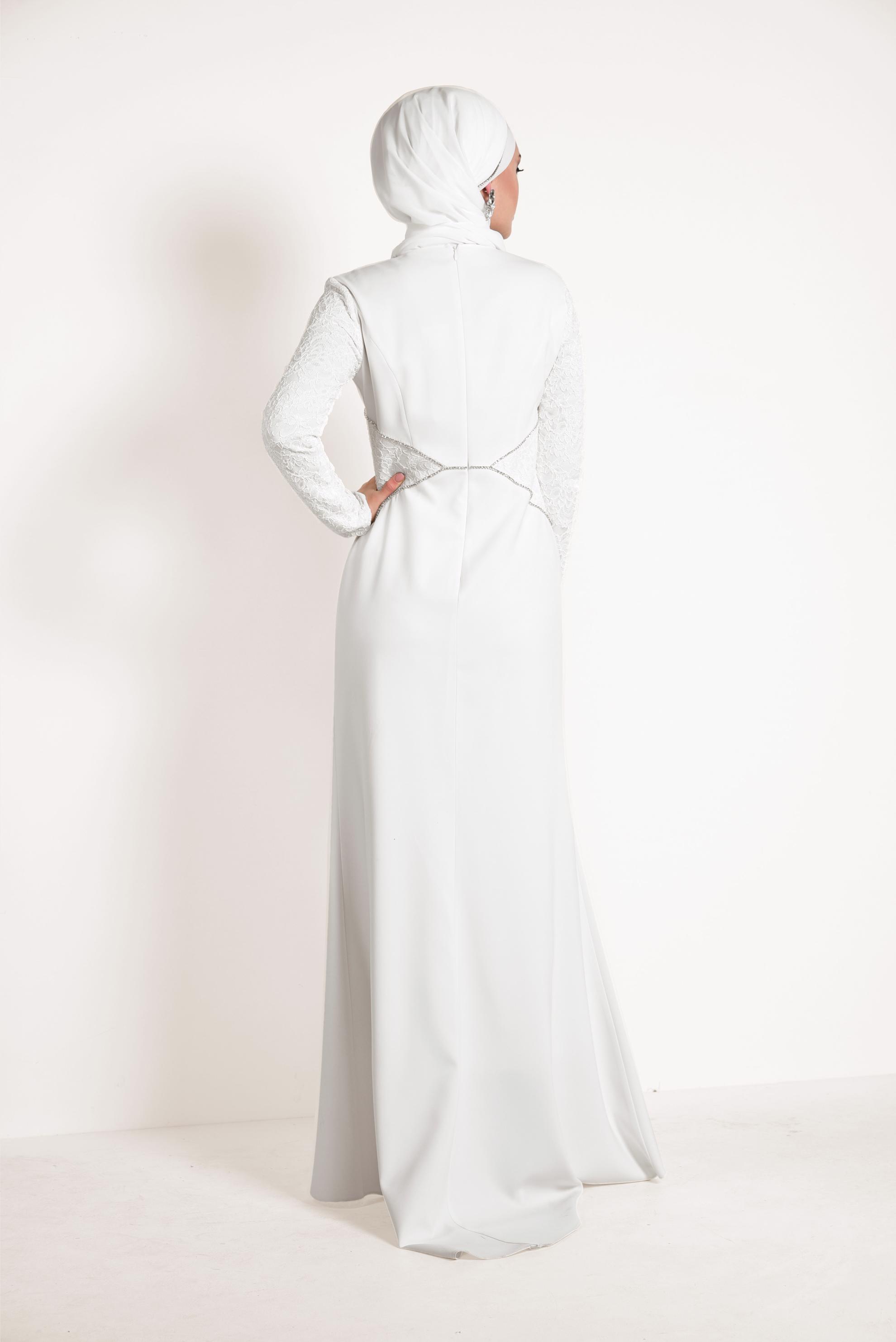 Tesettür giyim BEYAZ TAŞ DETAYLI GÜPÜRLÜ ABİYE ELBİSE 5423