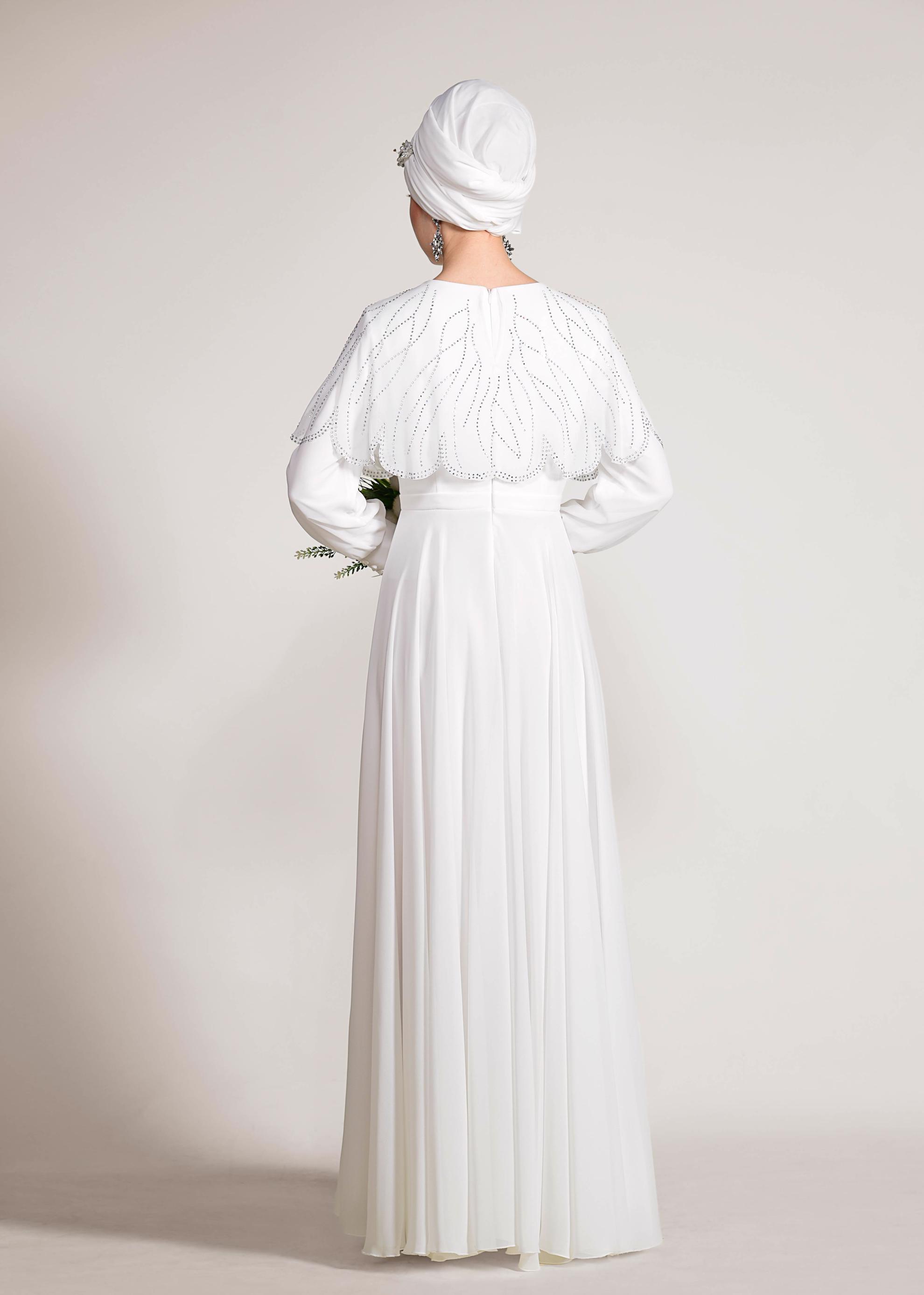 Tesettür giyim BEYAZ TAŞ BASKILI ŞİFON ABİYE ELBİSE 5468