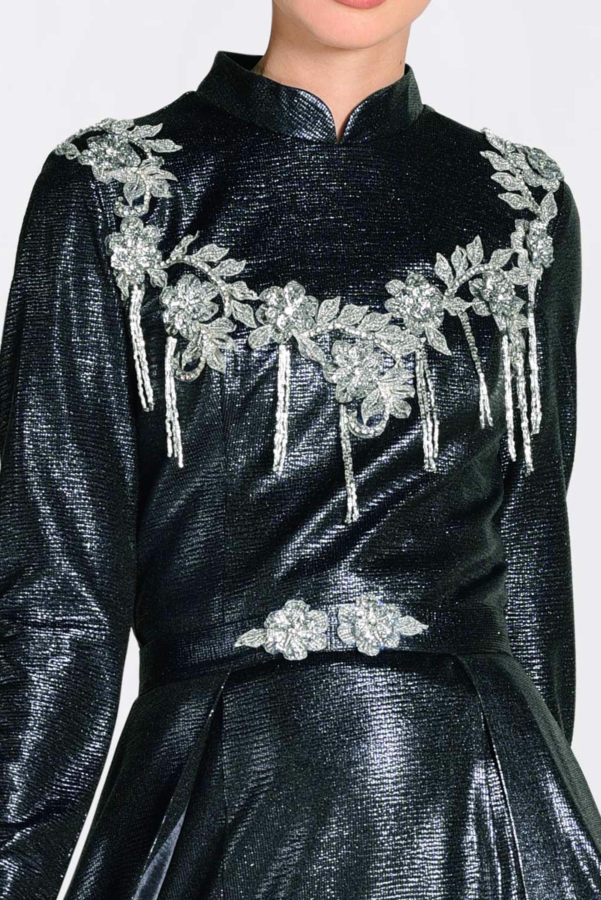 Tesettür giyim LACİVERT HAKİM YAKA ABİYE İŞLEMELİ İKİLİ ELBİSE 5487