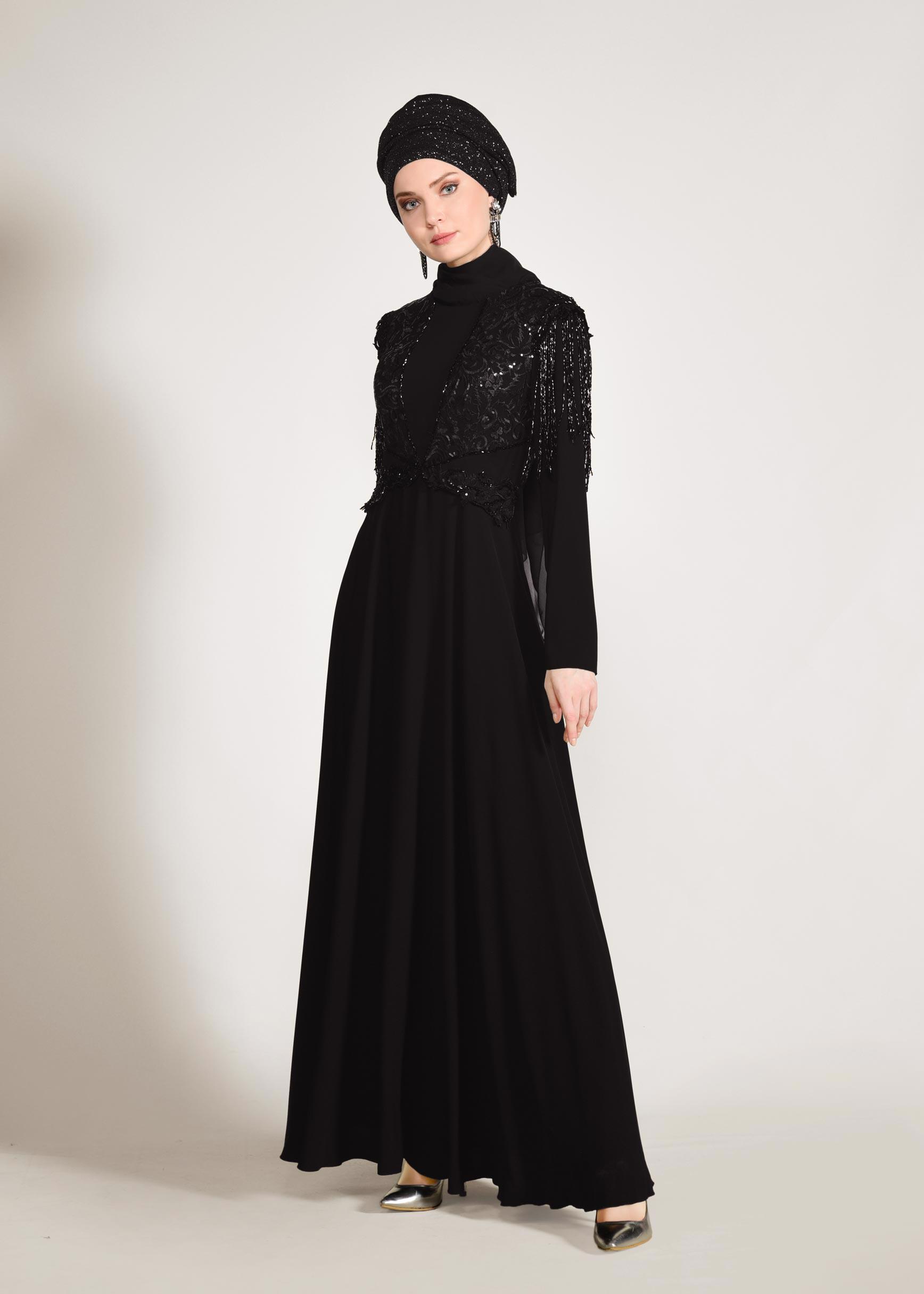 Tesettür giyim SİYAH KOLLARI PÜSKÜLLÜ ABİYE ELBİSE 5500 