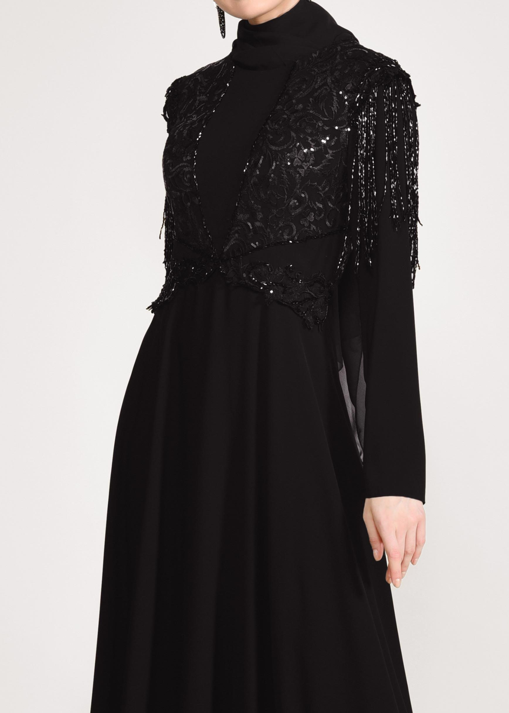 Tesettür giyim SİYAH KOLLARI PÜSKÜLLÜ ABİYE ELBİSE 5500 