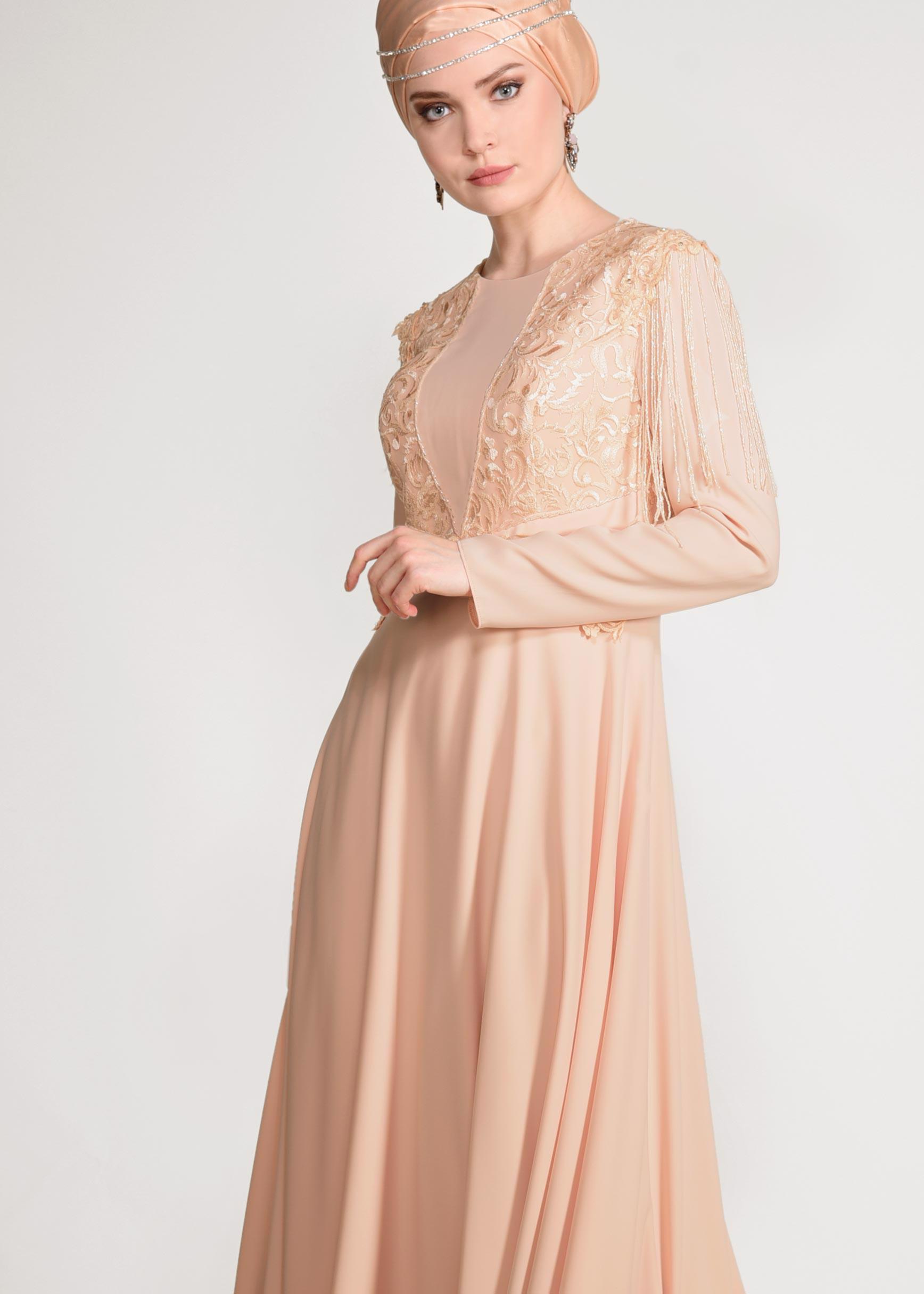 Tesettür giyim PUDRA KOLLARI PÜSKÜLLÜ ABİYE ELBİSE 5500 