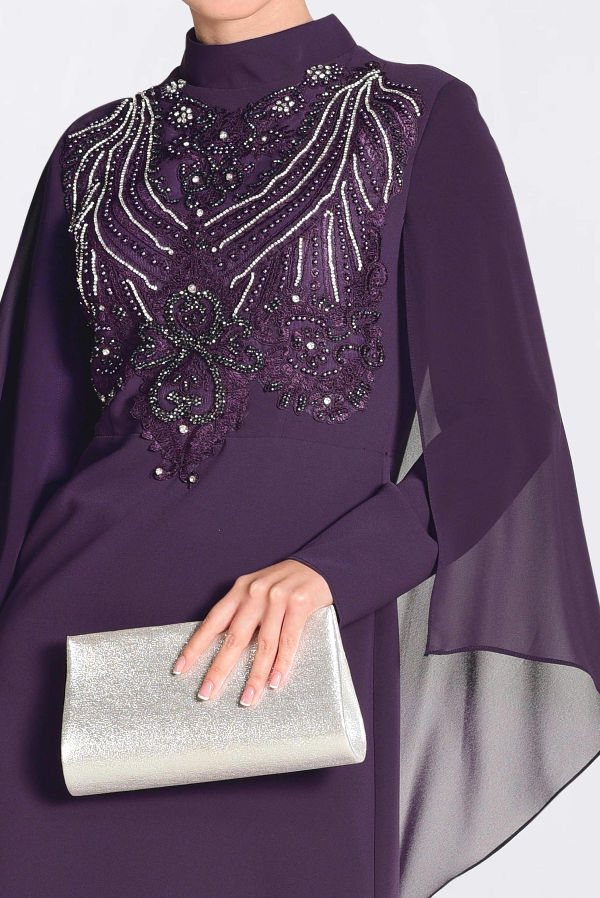 Tesettür giyim MOR İŞLEMELİ PELERİNLİ ABİYE ELBİSE 5514