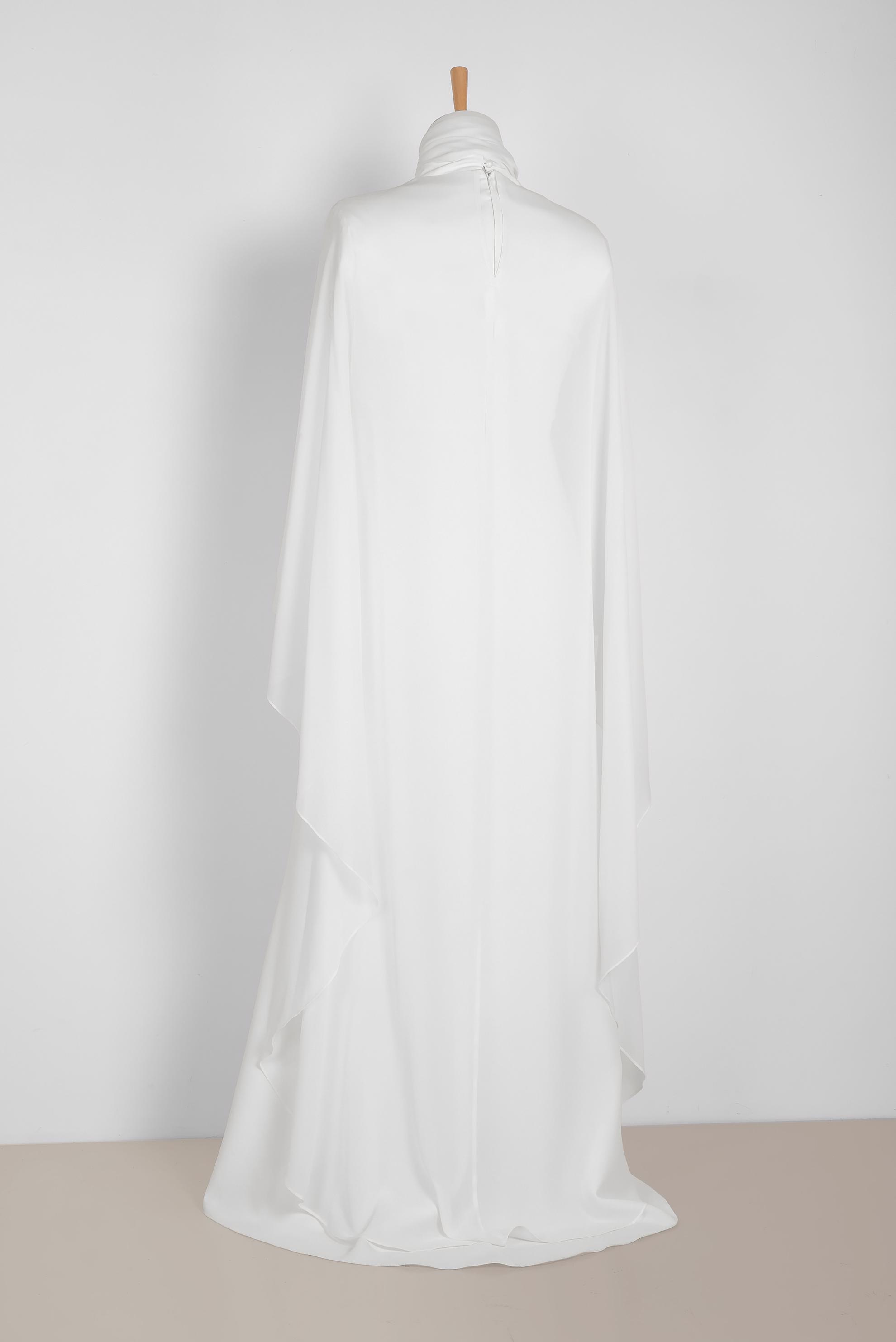 Tesettür giyim BEYAZ PELERİNLİ ŞİFON ABİYE ELBİSE 5515