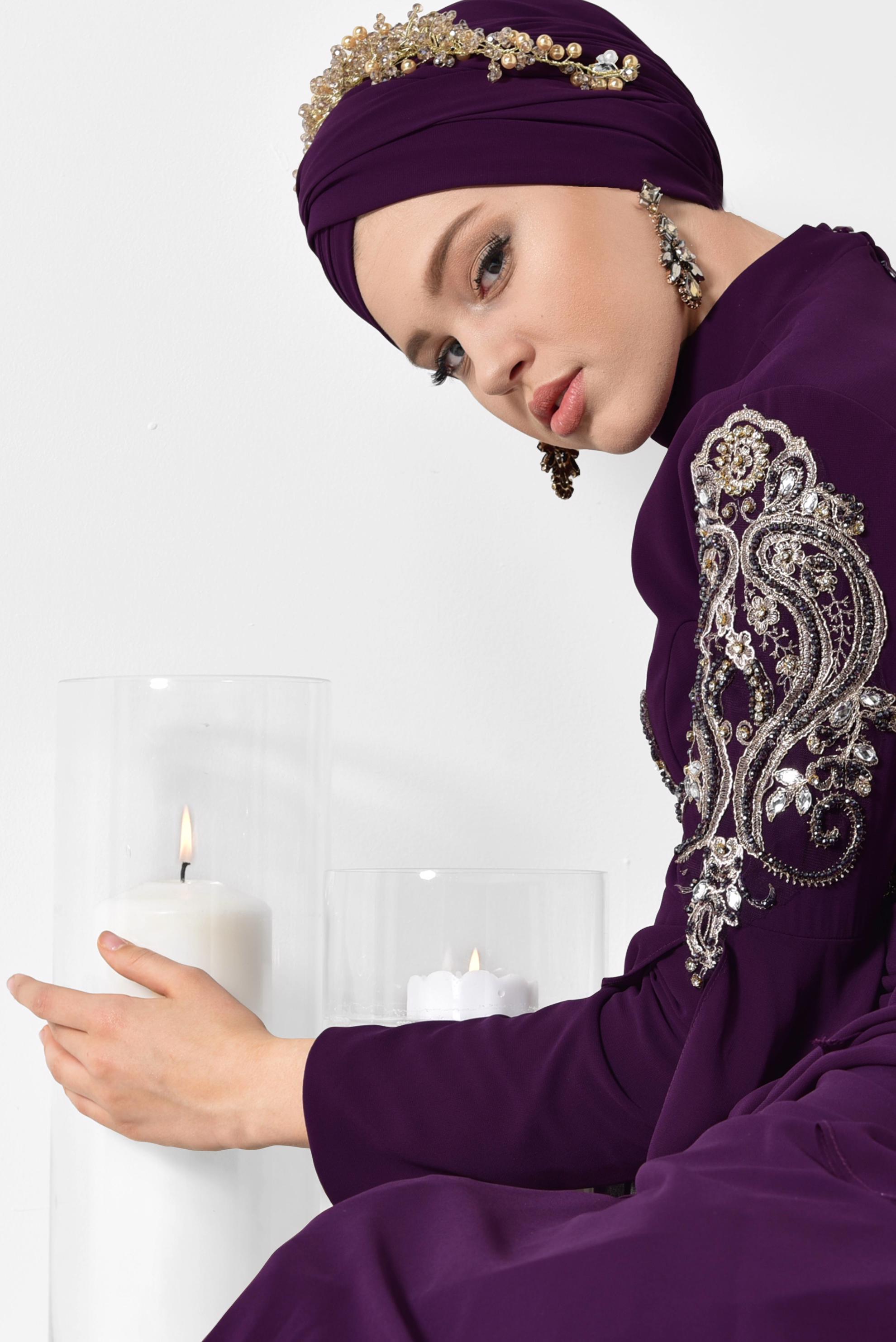 Tesettür giyim MOR KOLLARI PELERİN ŞİFON ABİYE ELBİSE 5516 