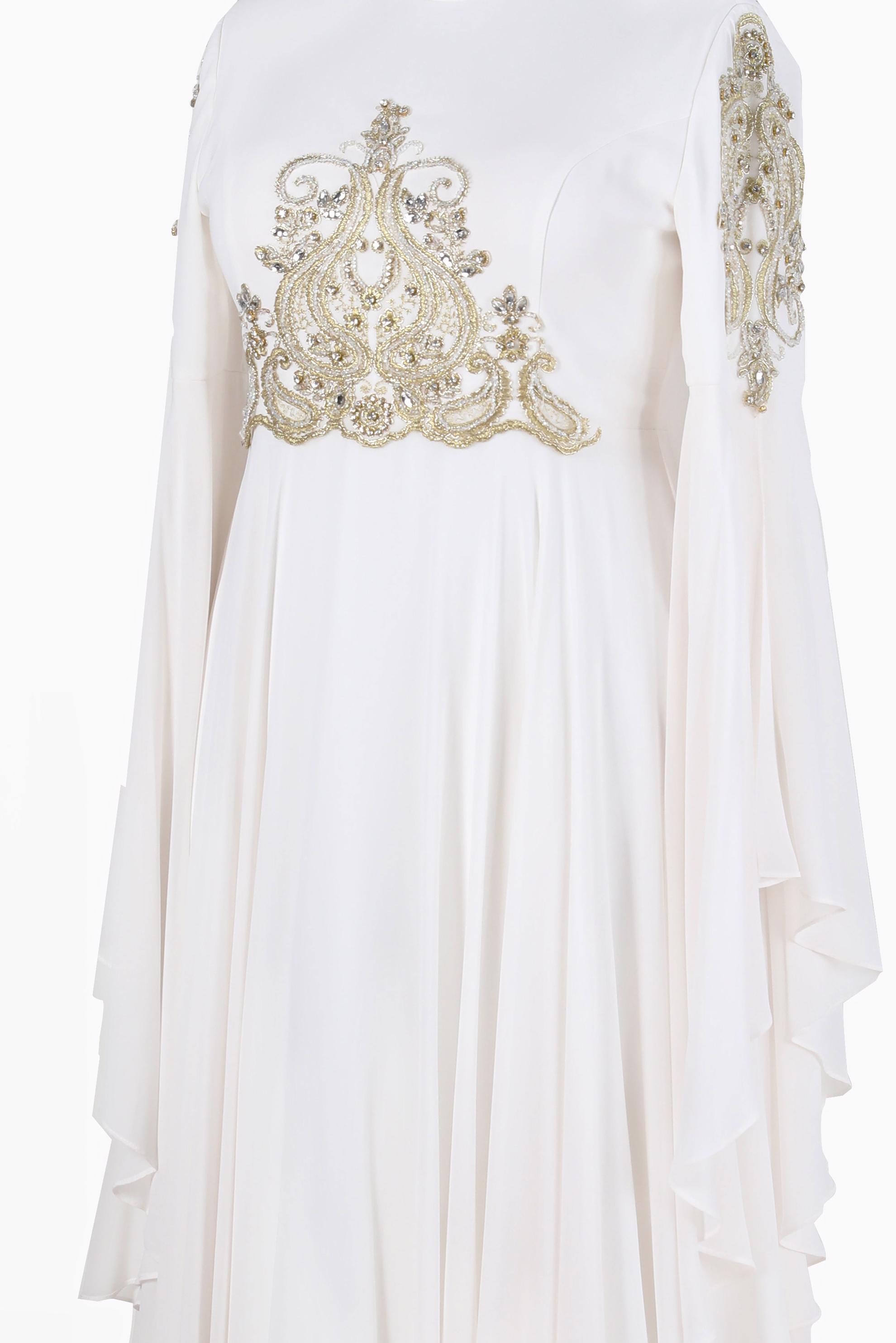 Tesettür giyim BEYAZ SIRMA İŞLEMELİ VOLANLI MULTİ ŞİFON ABİYE 5517	