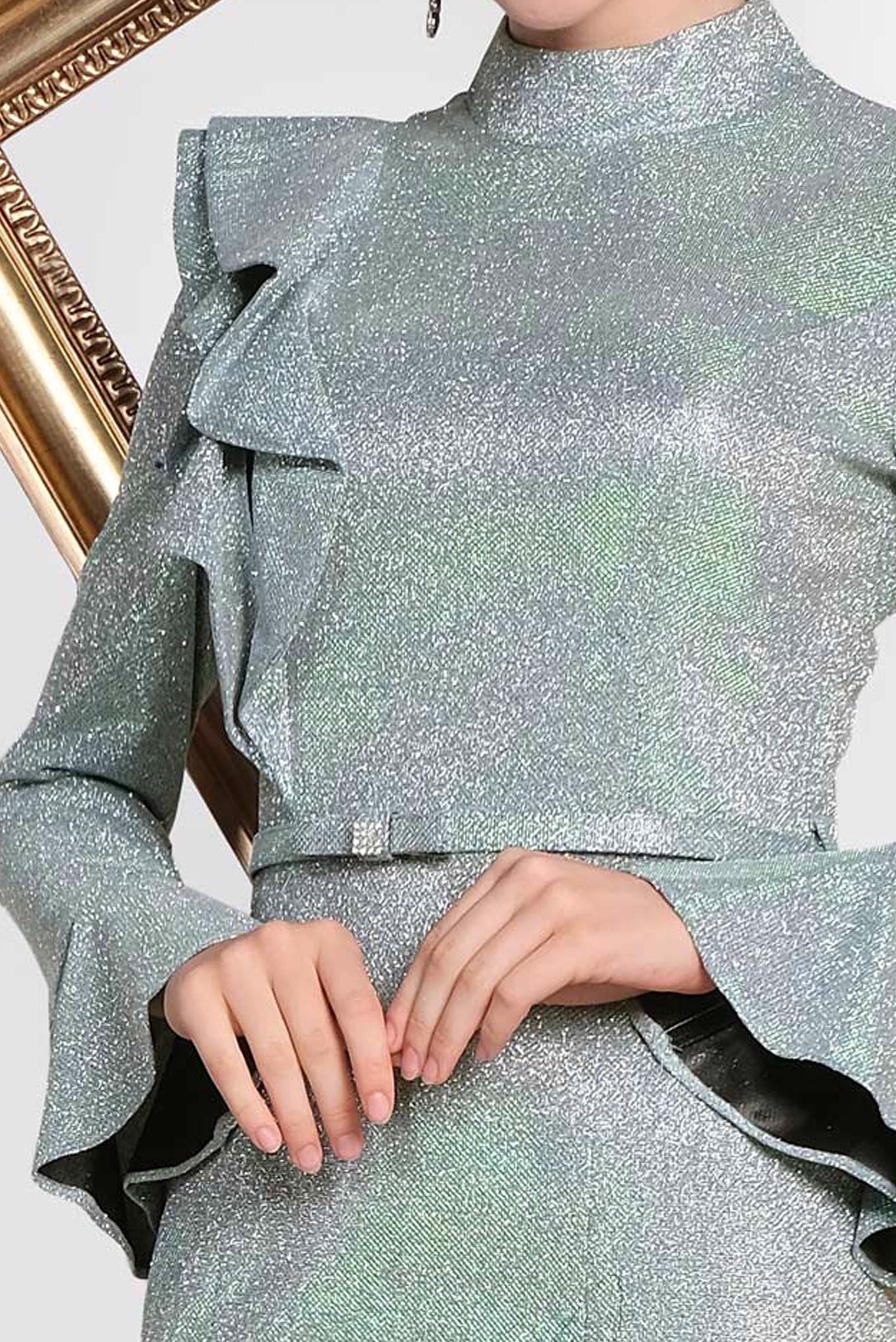 Tesettür giyim YEŞİL VOLAN DETAYLI BALIK MODEL SİMLİ ABİYE 5550 