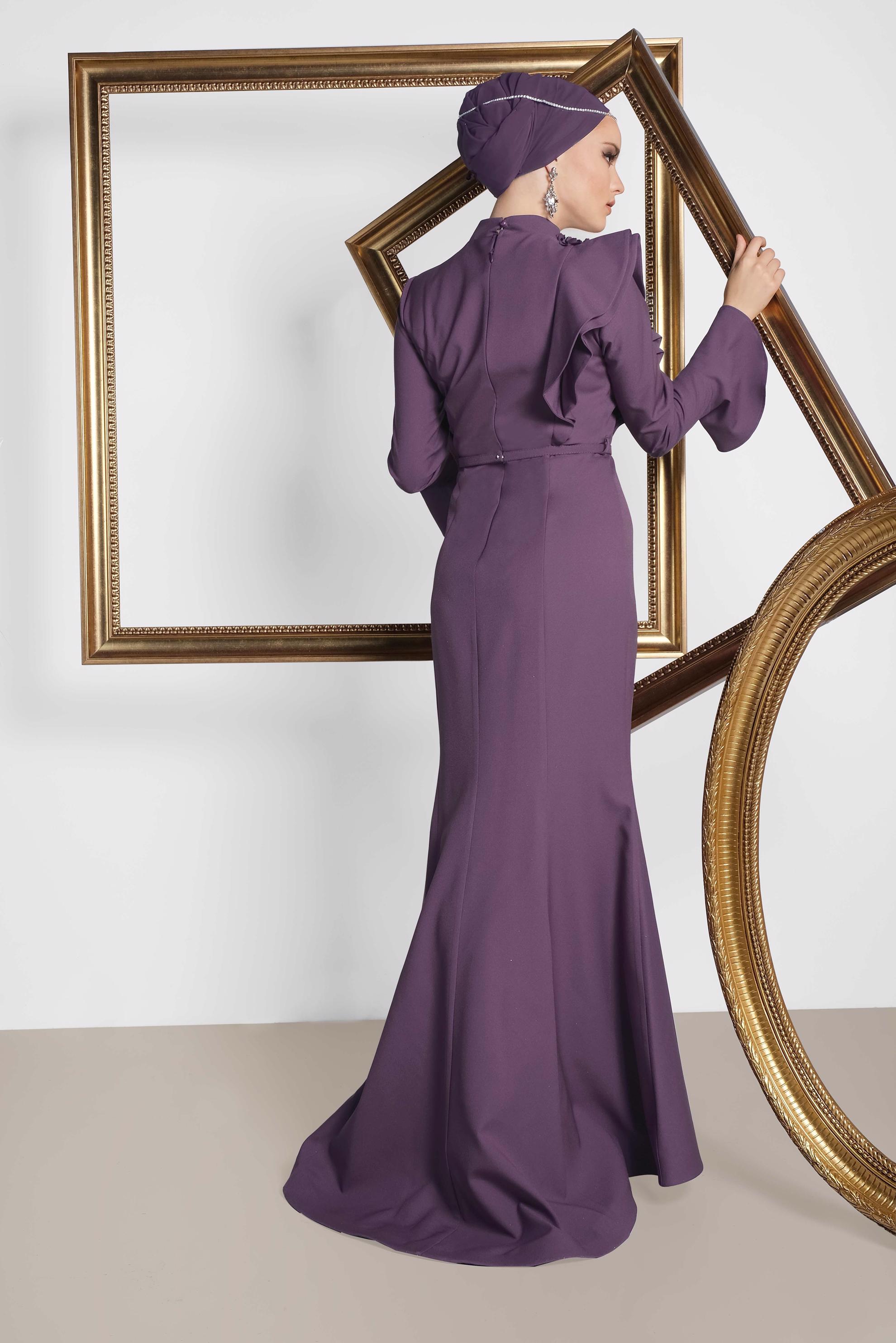 Tesettür giyim MOR TEK OMUZU VOLANLI ÇİÇEK DETAYLI ABİYE ELBİSE 5551