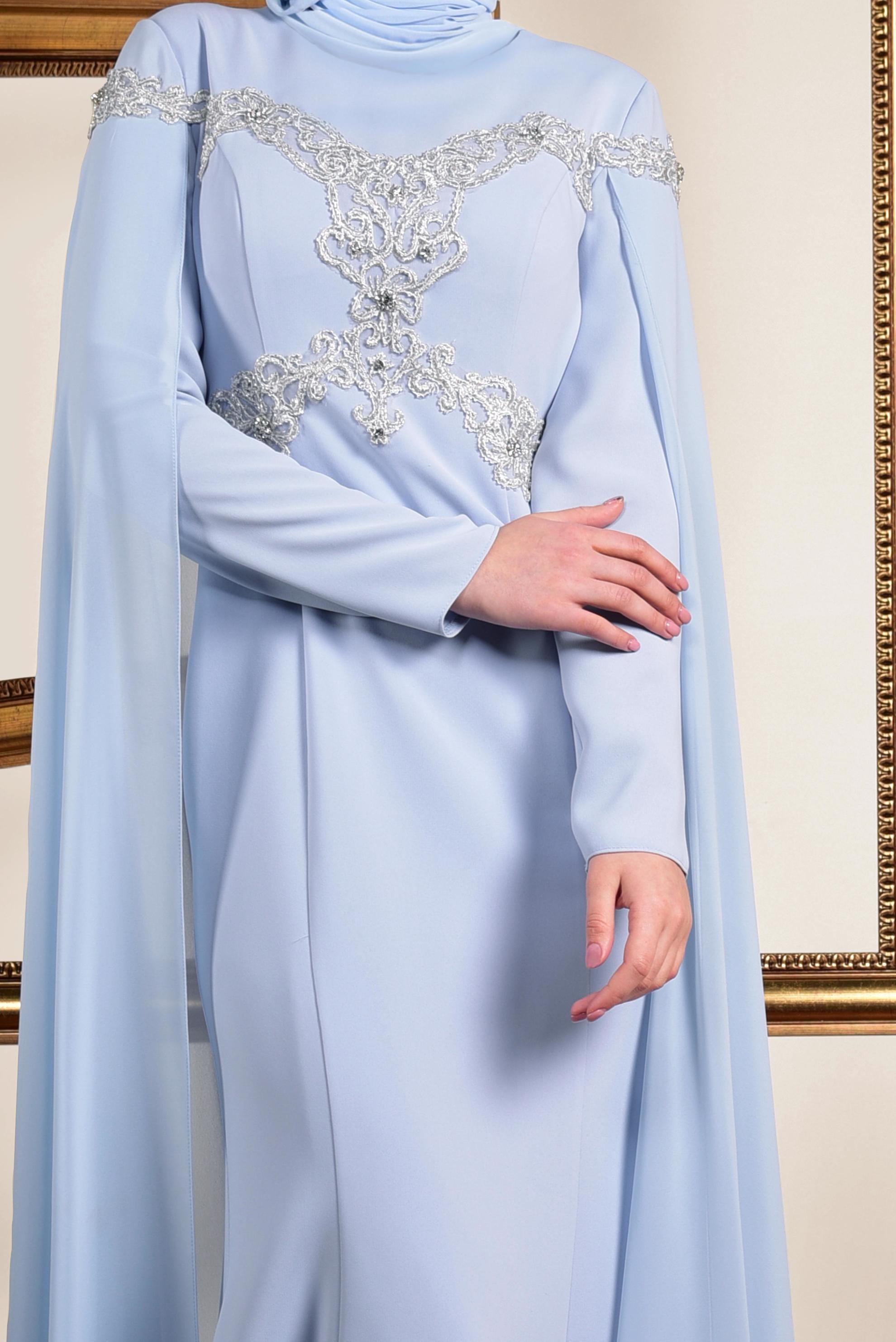 Tesettür giyim MAVİ İŞLEMELİ PELERİNLİ ABİYE ELBİSE 5555