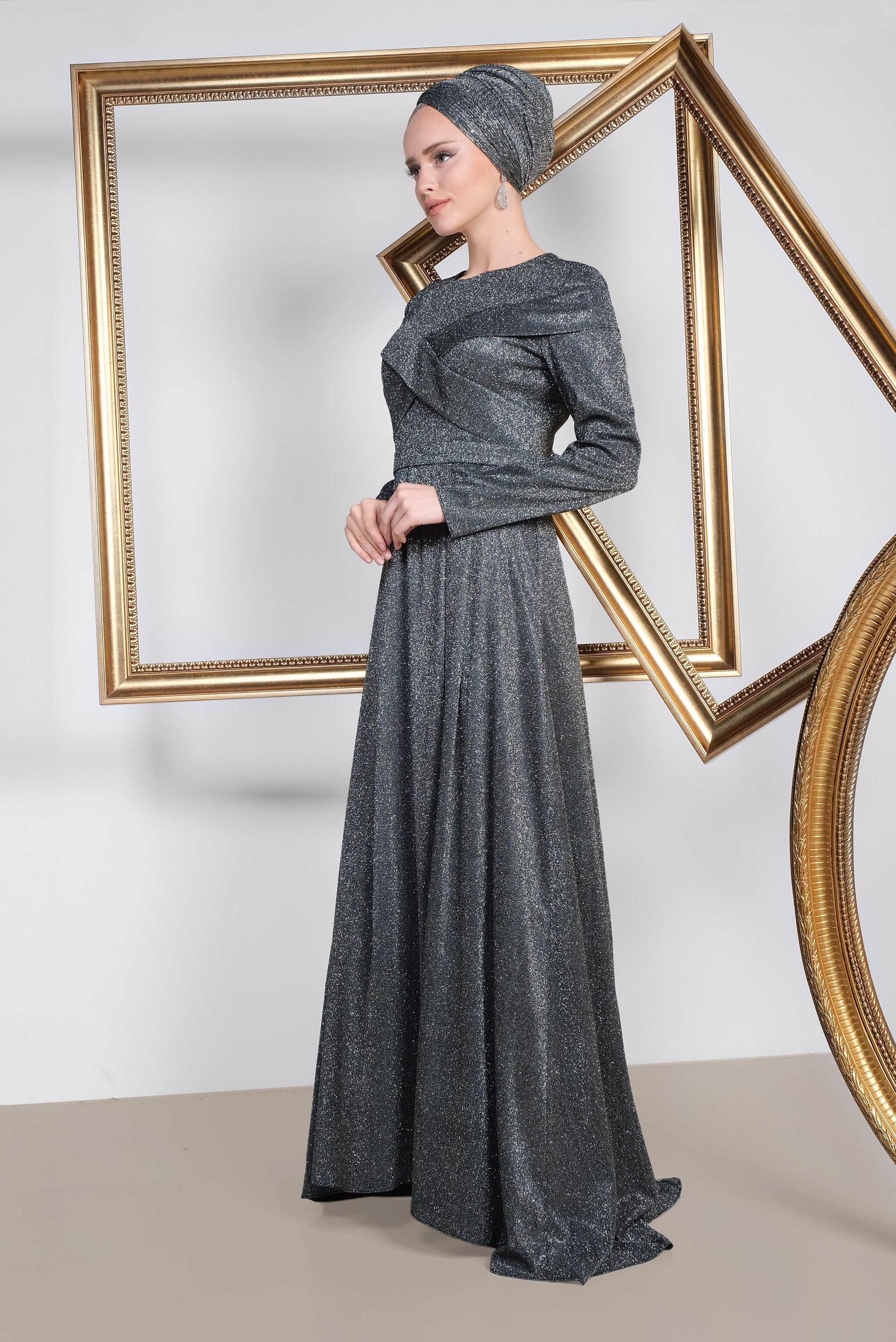 Tesettür giyim SİYAH SİMLİ KUMAŞ ABİYE ELBİSE 5559