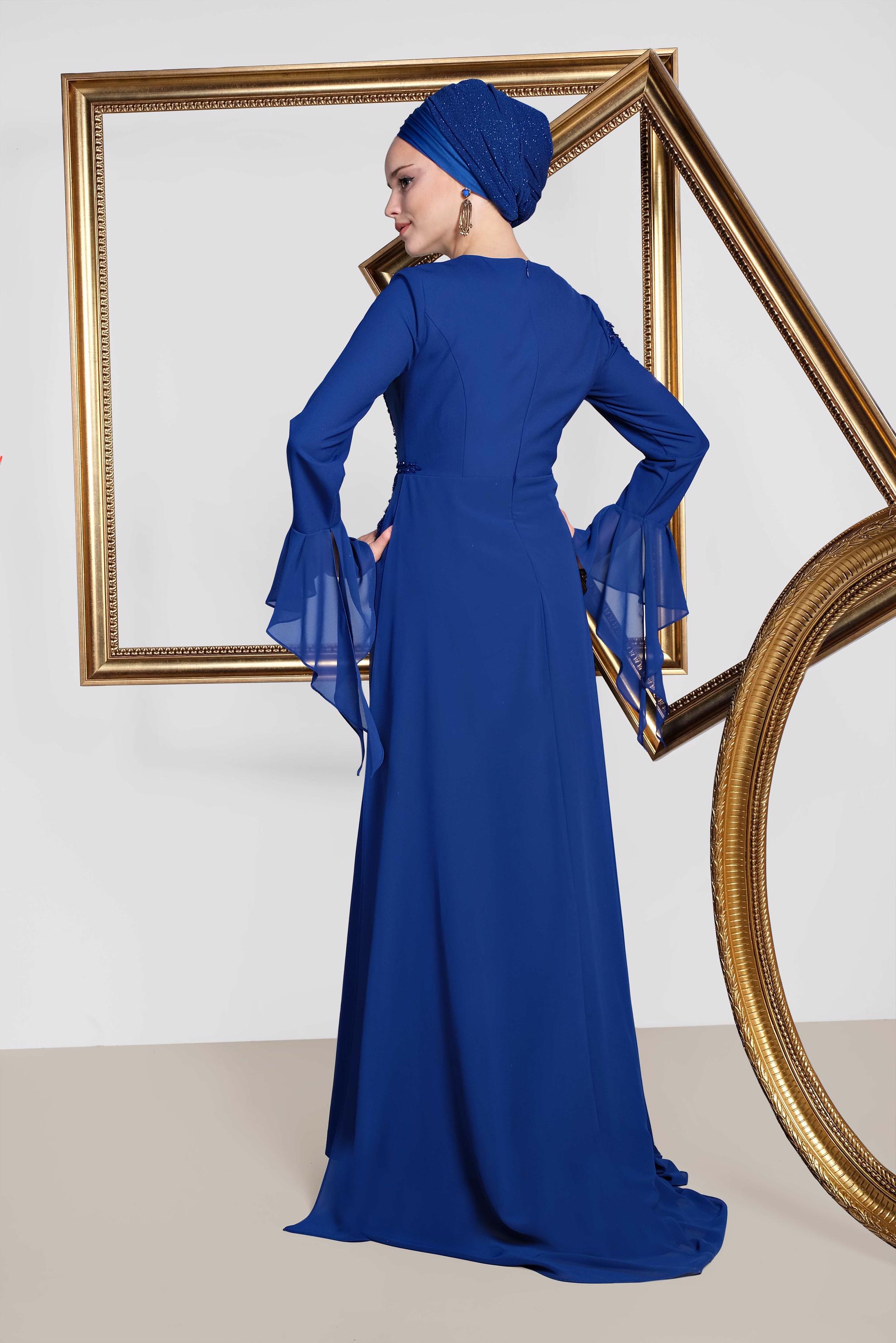 Tesettür giyim LACİVERT KOLLARI VOLANLI BONCUK İŞLEMELİ ABİYE ELBİSE 5560