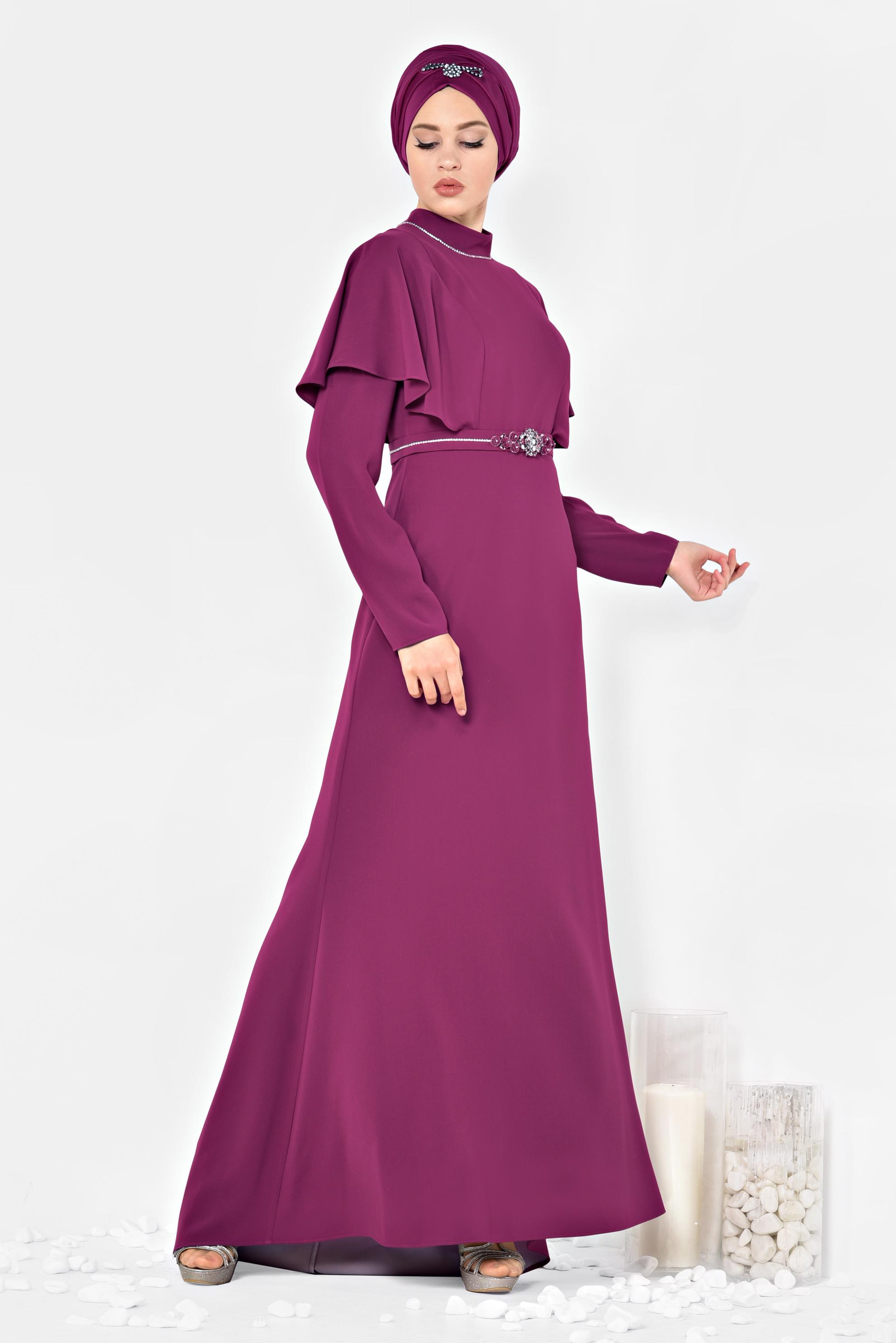 Tesettür giyim FUŞYA OMUZLARI VOLANLI KEMERİ TAŞLI ABİYE ELBİSE 5566
