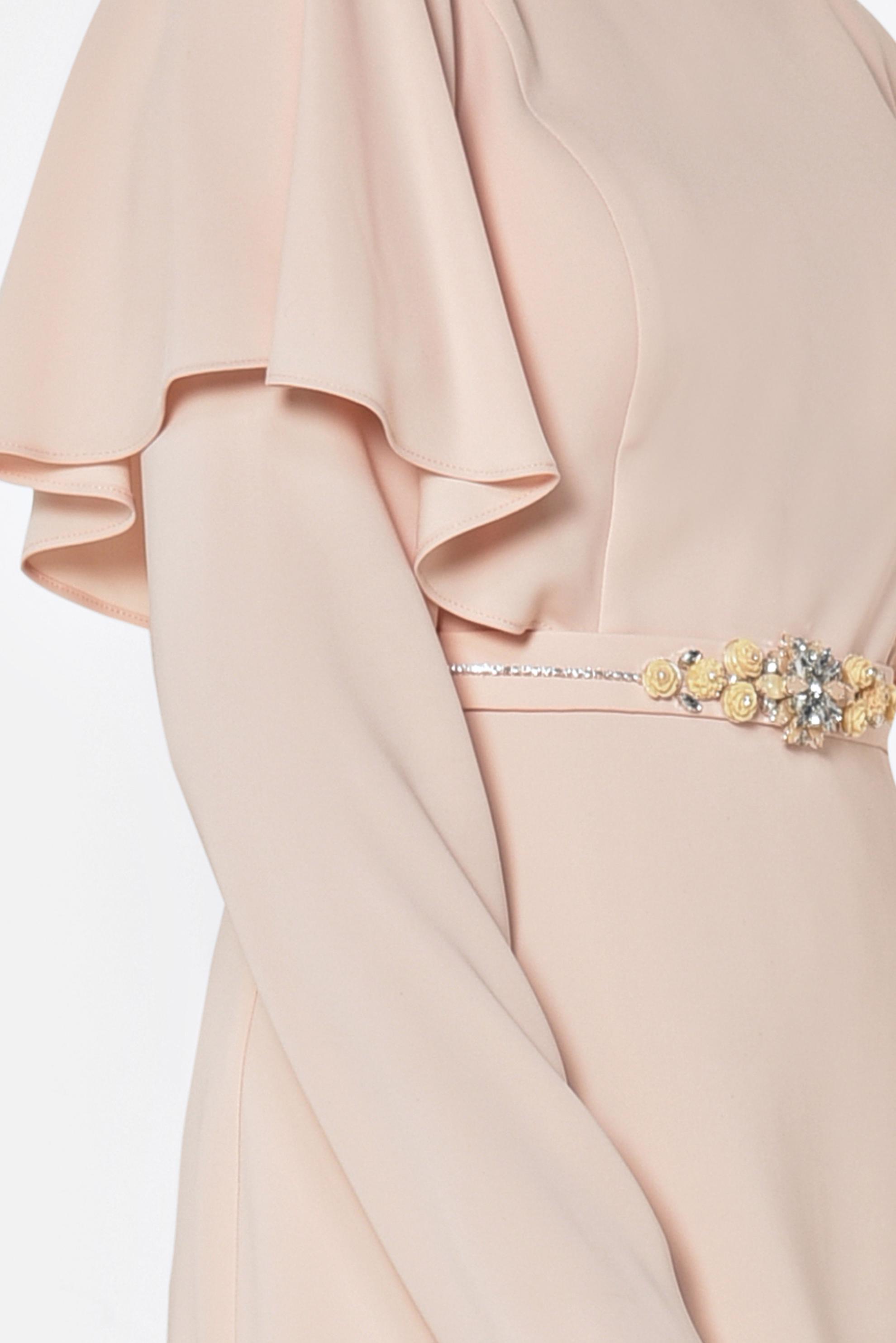 Tesettür giyim PUDRA OMUZLARI VOLANLI KEMERİ TAŞLI ABİYE ELBİSE 5566