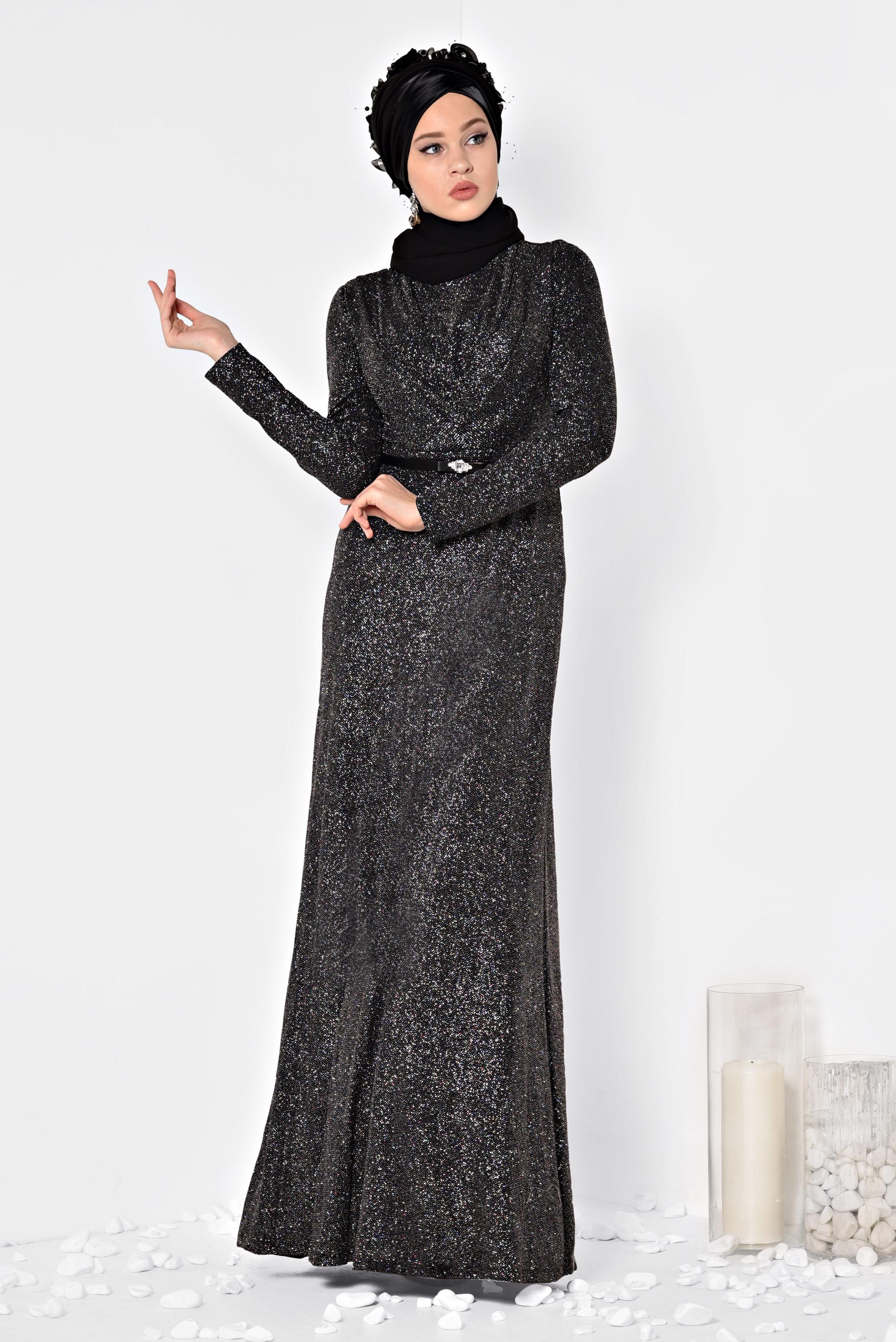 Tesettür giyim SİYAH DRAPELİ SİMLİ KUMAŞ ABİYE ELBİSE 5567 