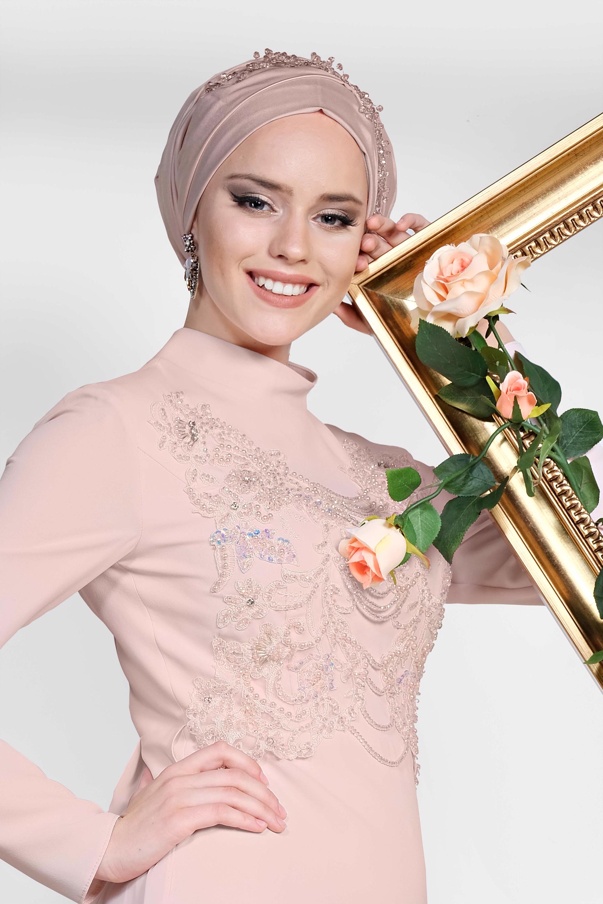 Tesettür giyim PUDRA ARKASI TÜL DETAYLI İŞLEMELİ ABİYE 5570