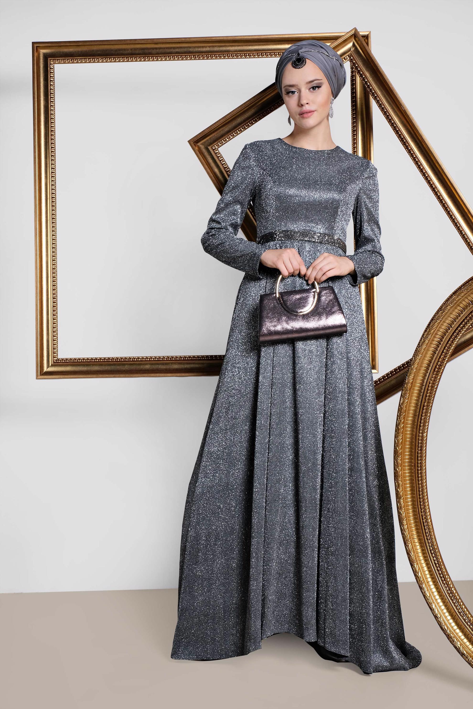 Tesettür giyim SİYAH SİM DETAYLI ABİYE ELBİSE 5577