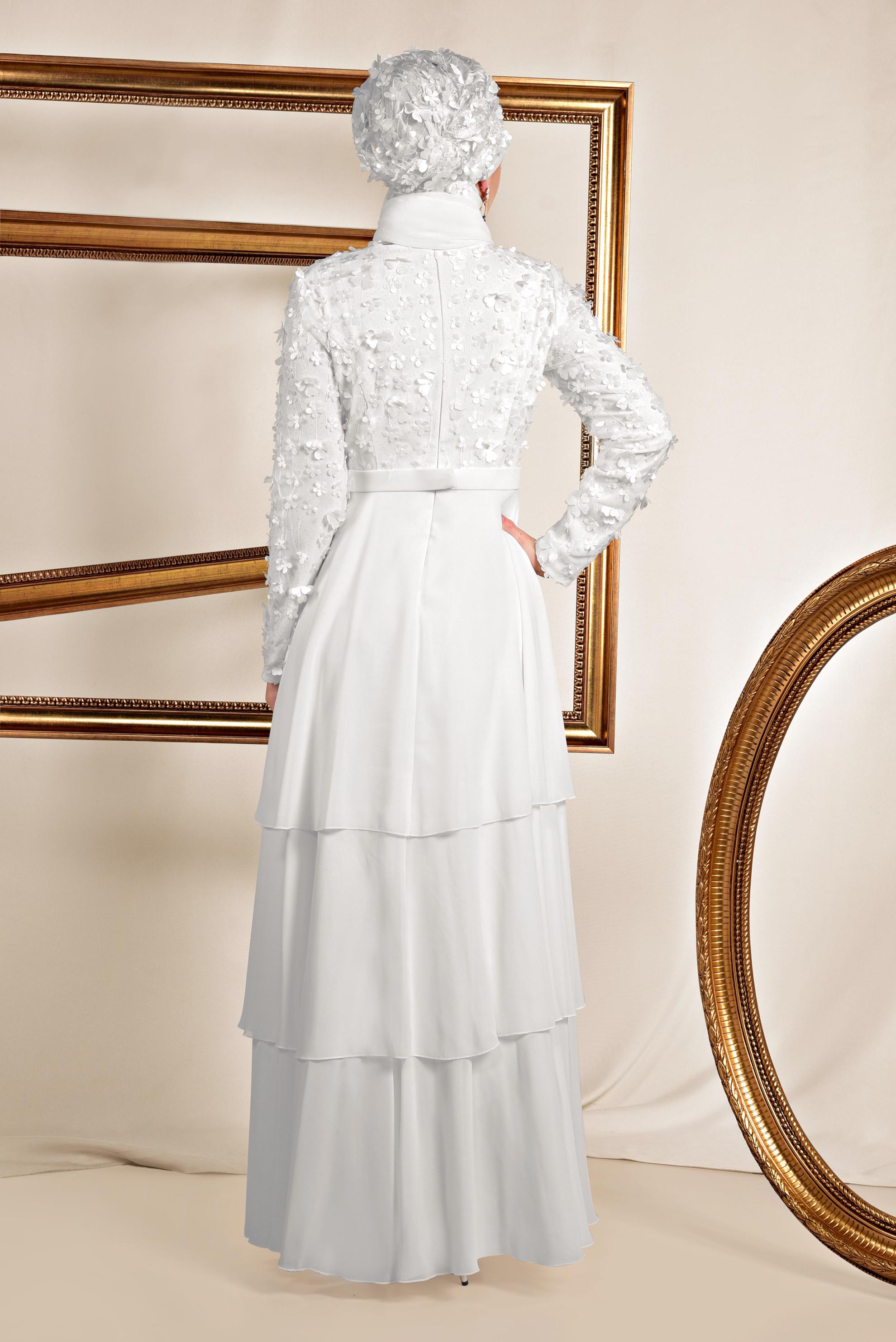 Tesettür giyim BEYAZ ÜÇ BOYUTLU ÇİÇEK DETAYLI ABİYE ELBİSE 5582