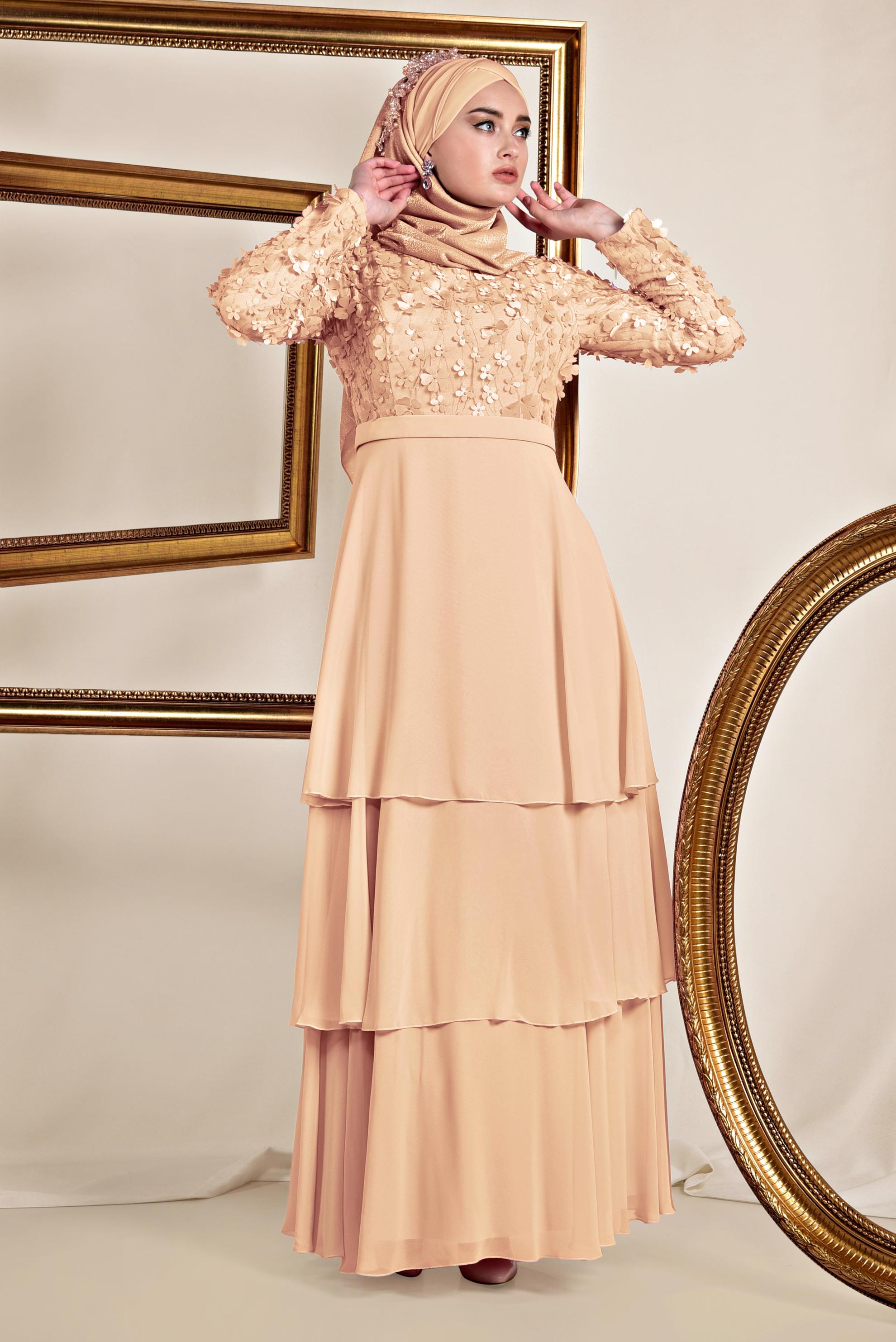 Tesettür giyim PUDRA ÜÇ BOYUTLU ÇİÇEK DETAYLI ABİYE ELBİSE 5582