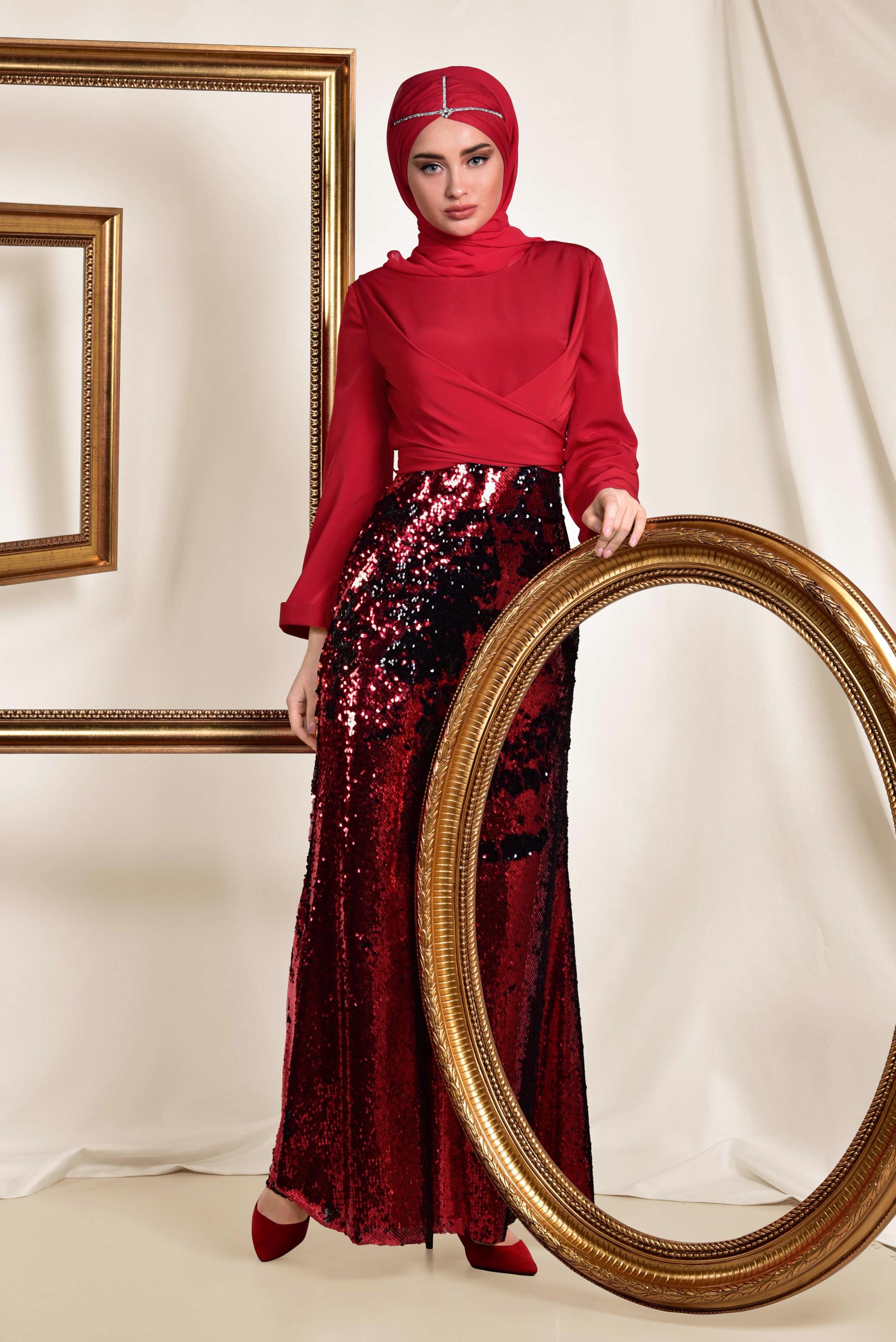 Tesettür giyim SİYAH ETEĞİ PUL PAYETLİ ABİYE ELBİSE 5586