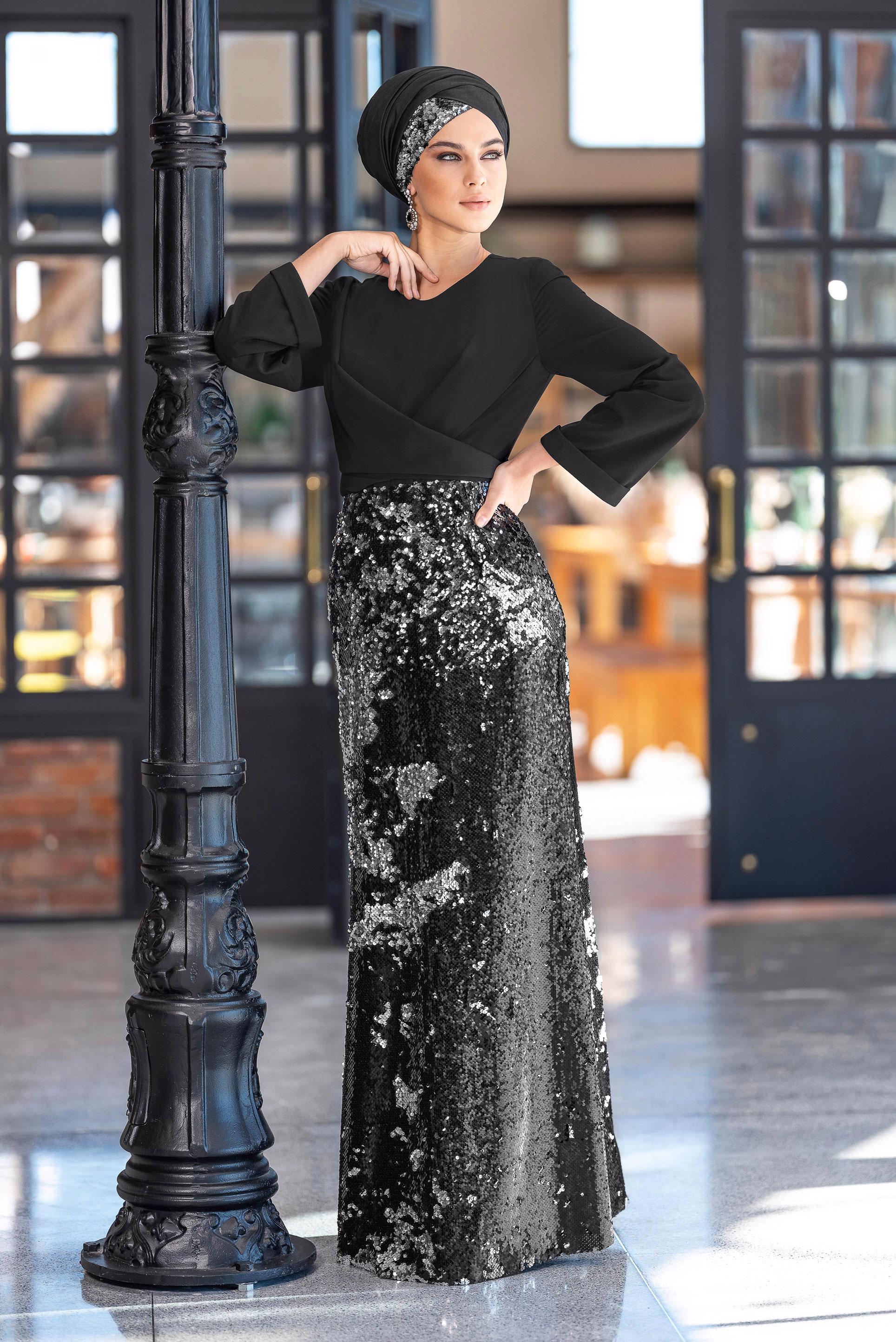 Tesettür giyim SİYAH ETEĞİ PUL PAYETLİ ABİYE ELBİSE 5586