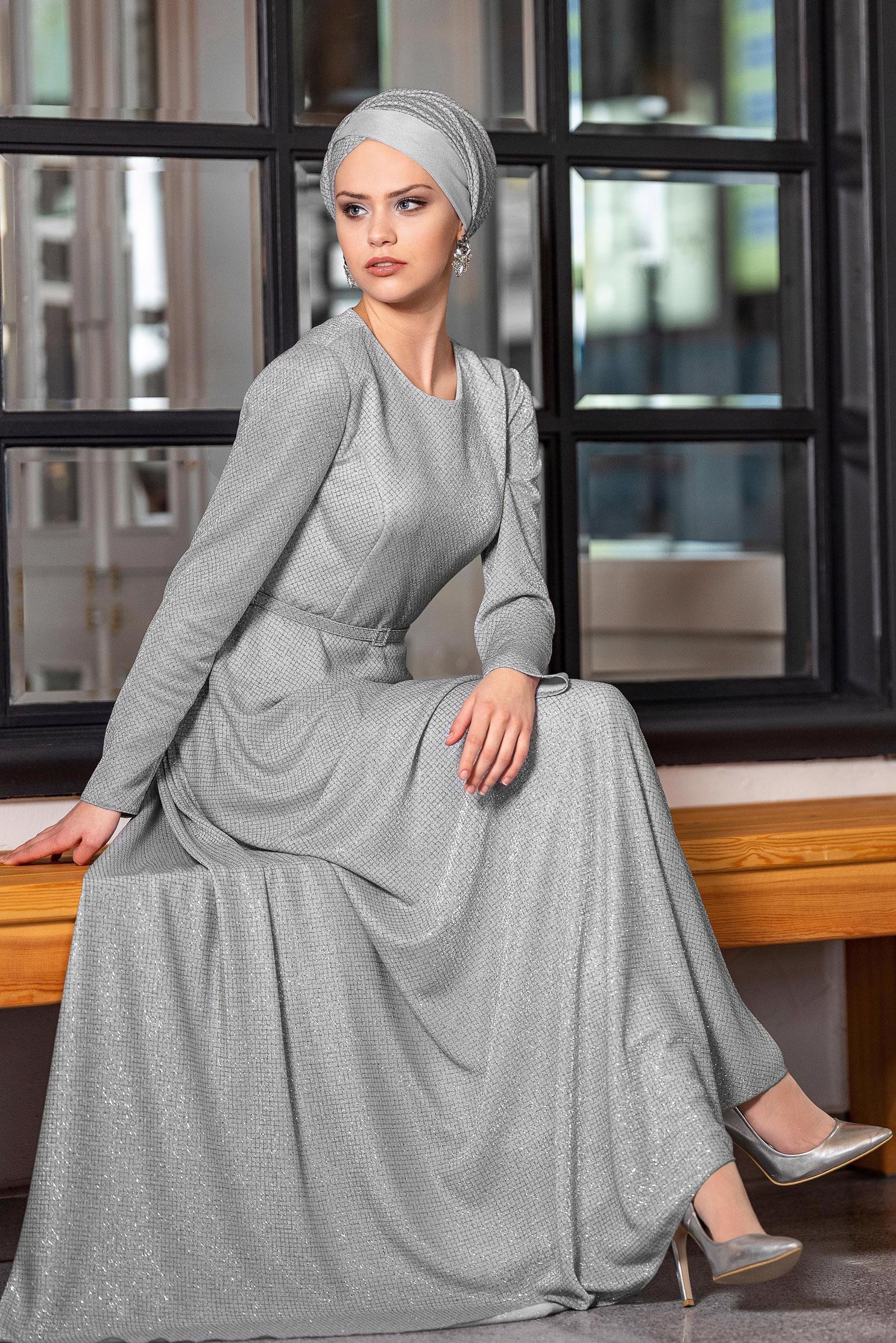 Tesettür giyim GÜMÜŞ KEMERLİ SİMLİ ABİYE ELBİSE 5591