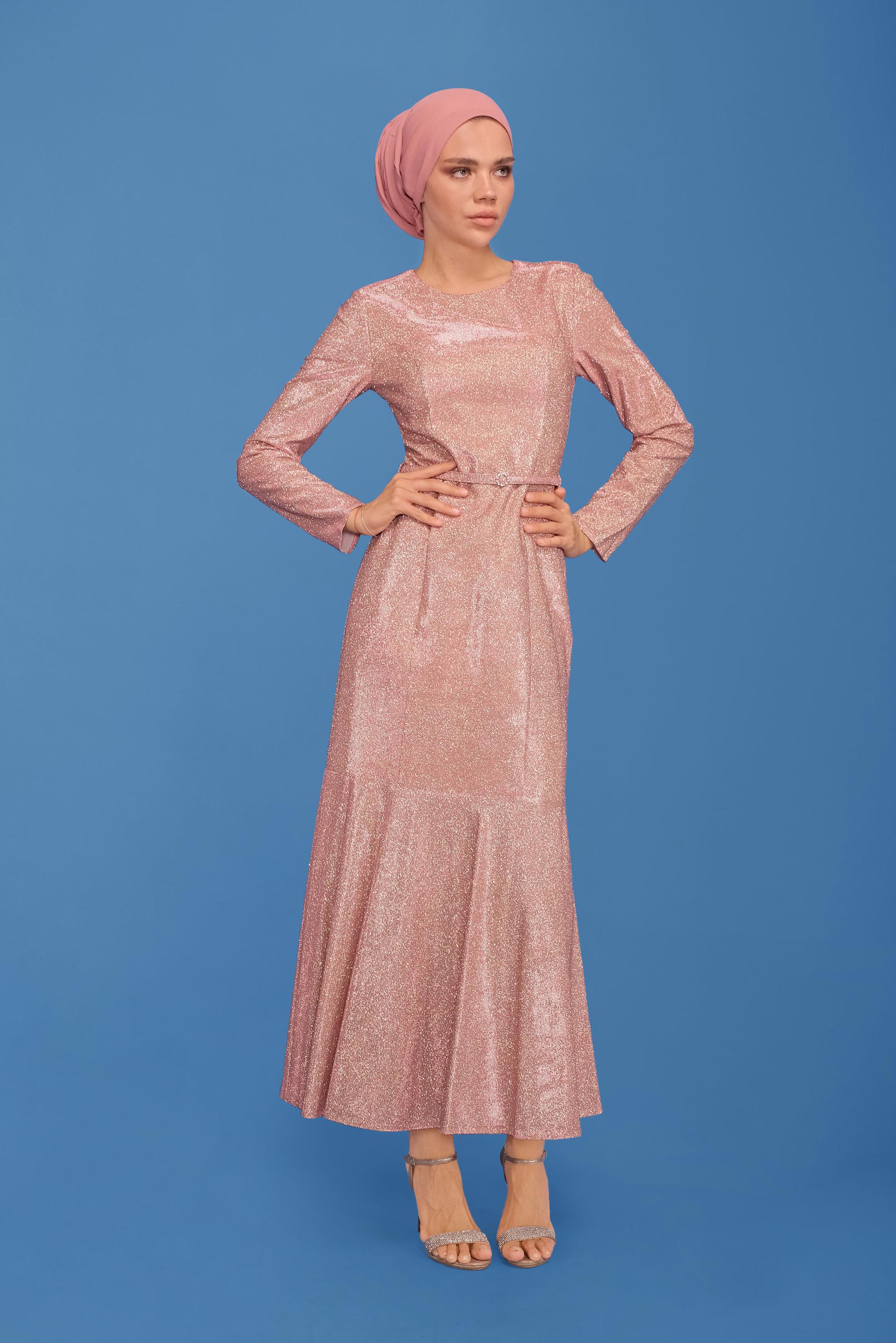 Tesettür giyim PUDRA ETEĞİ VOLANLI SİMLİ ABİYE 5592 