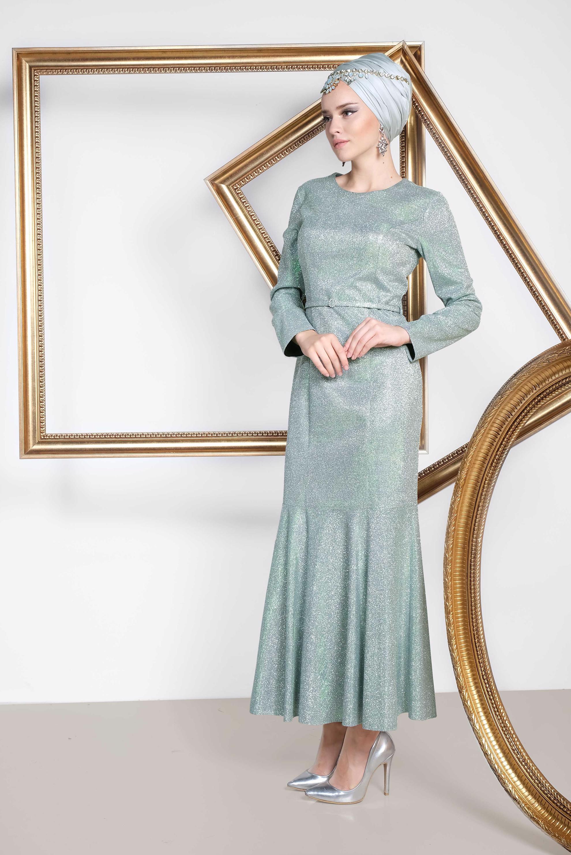 Tesettür giyim YEŞİL ETEĞİ VOLANLI SİMLİ ABİYE 5592 