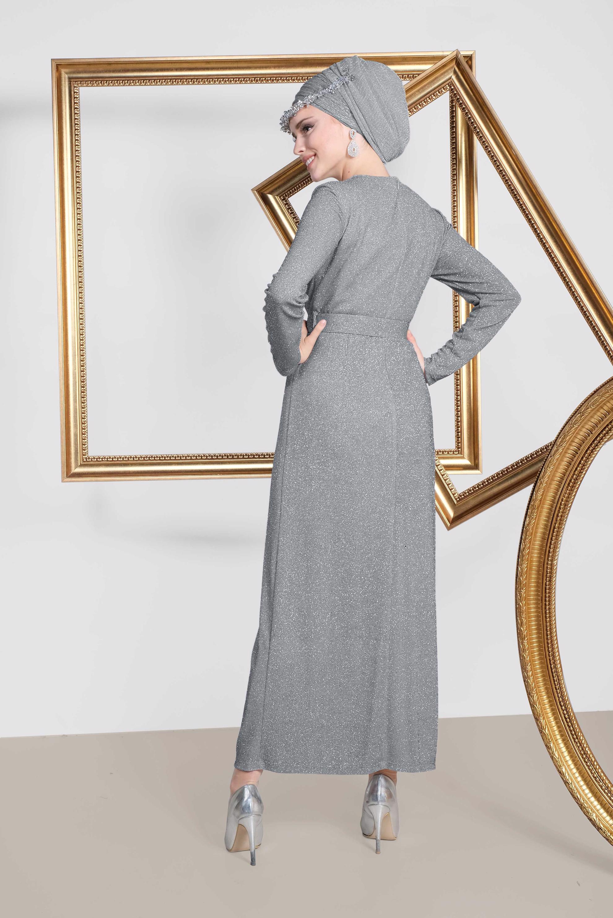 Tesettür giyim GÜMÜŞ BELİ KEMER DETAYLI SİMLİ ABİYE 5593 