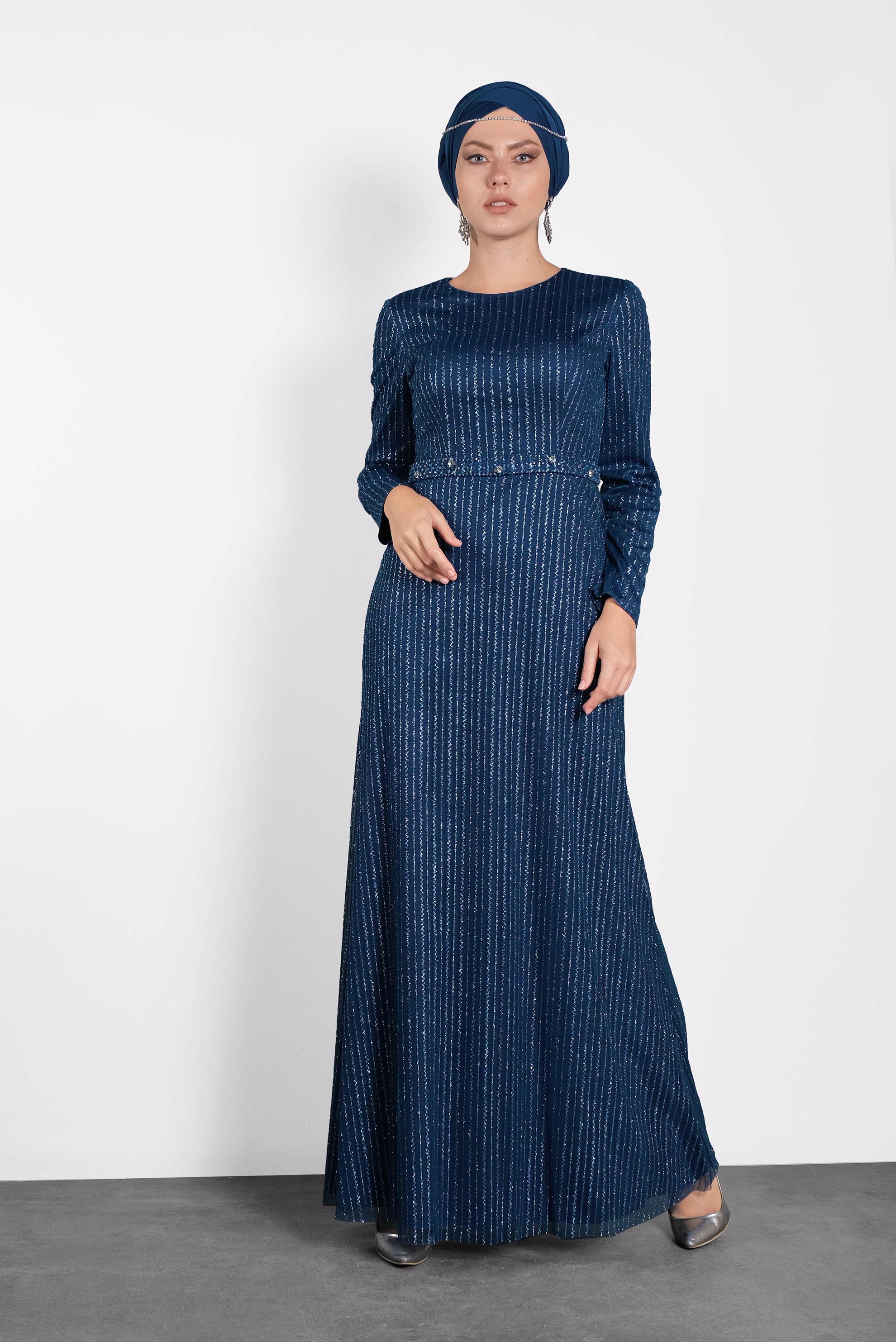 Tesettür giyim LACİVERT BONCUK İŞLEME DETAYLI SİM KUMAŞ ABİYE 5617 