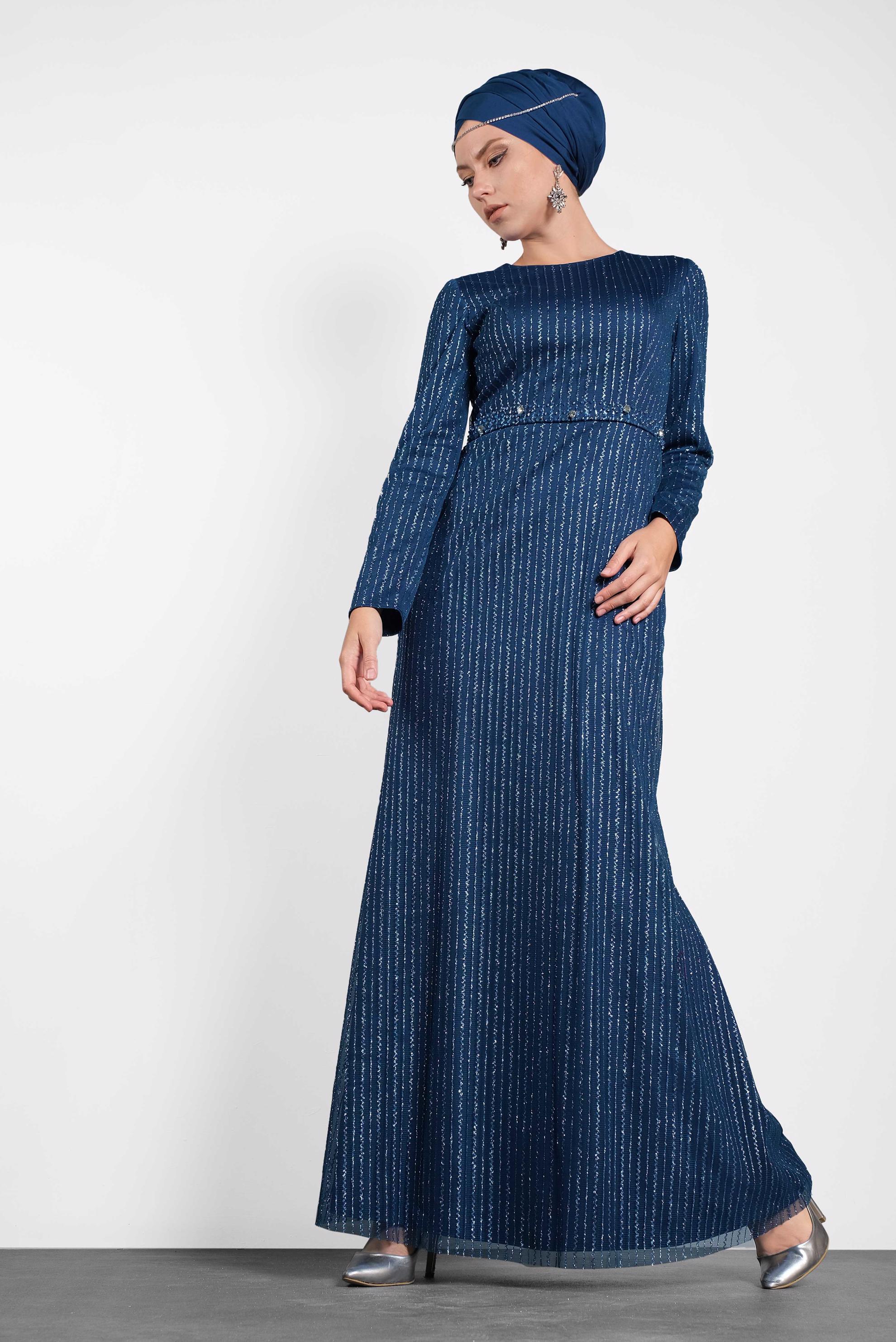 Tesettür giyim LACİVERT BONCUK İŞLEME DETAYLI SİM KUMAŞ ABİYE 5617 