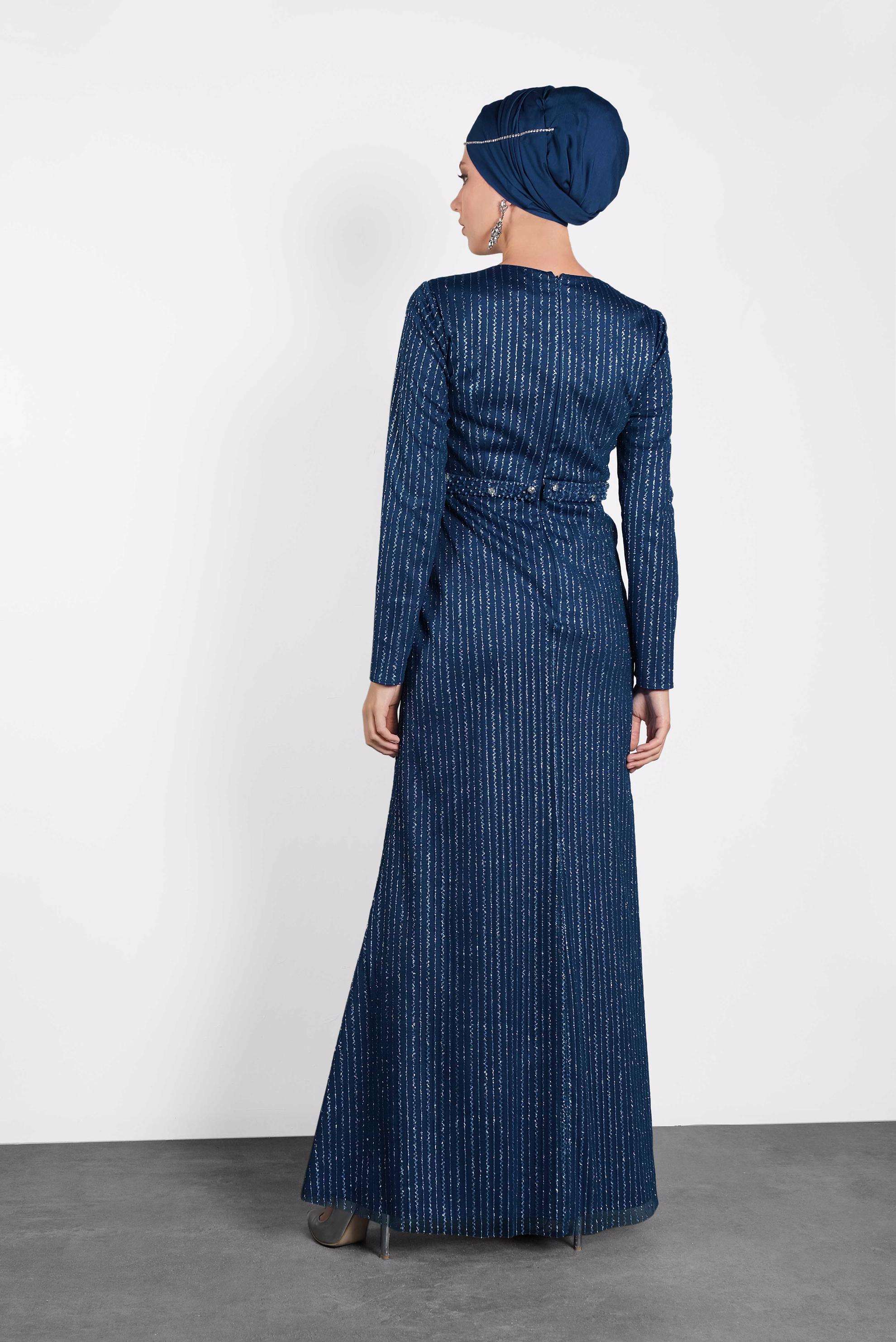 Tesettür giyim LACİVERT BONCUK İŞLEME DETAYLI SİM KUMAŞ ABİYE 5617 