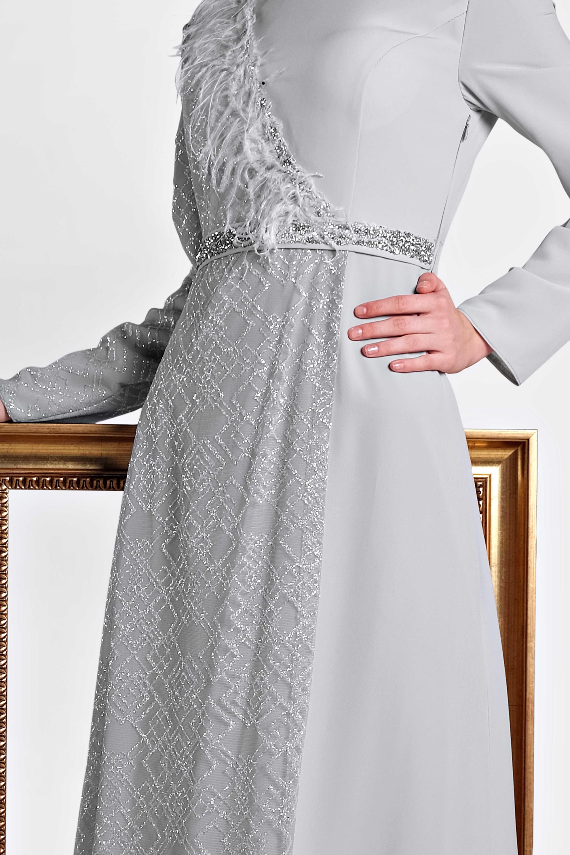 Tesettür giyim GRİ TÜY DETAYLI ABİYE ELBİSE 5618 