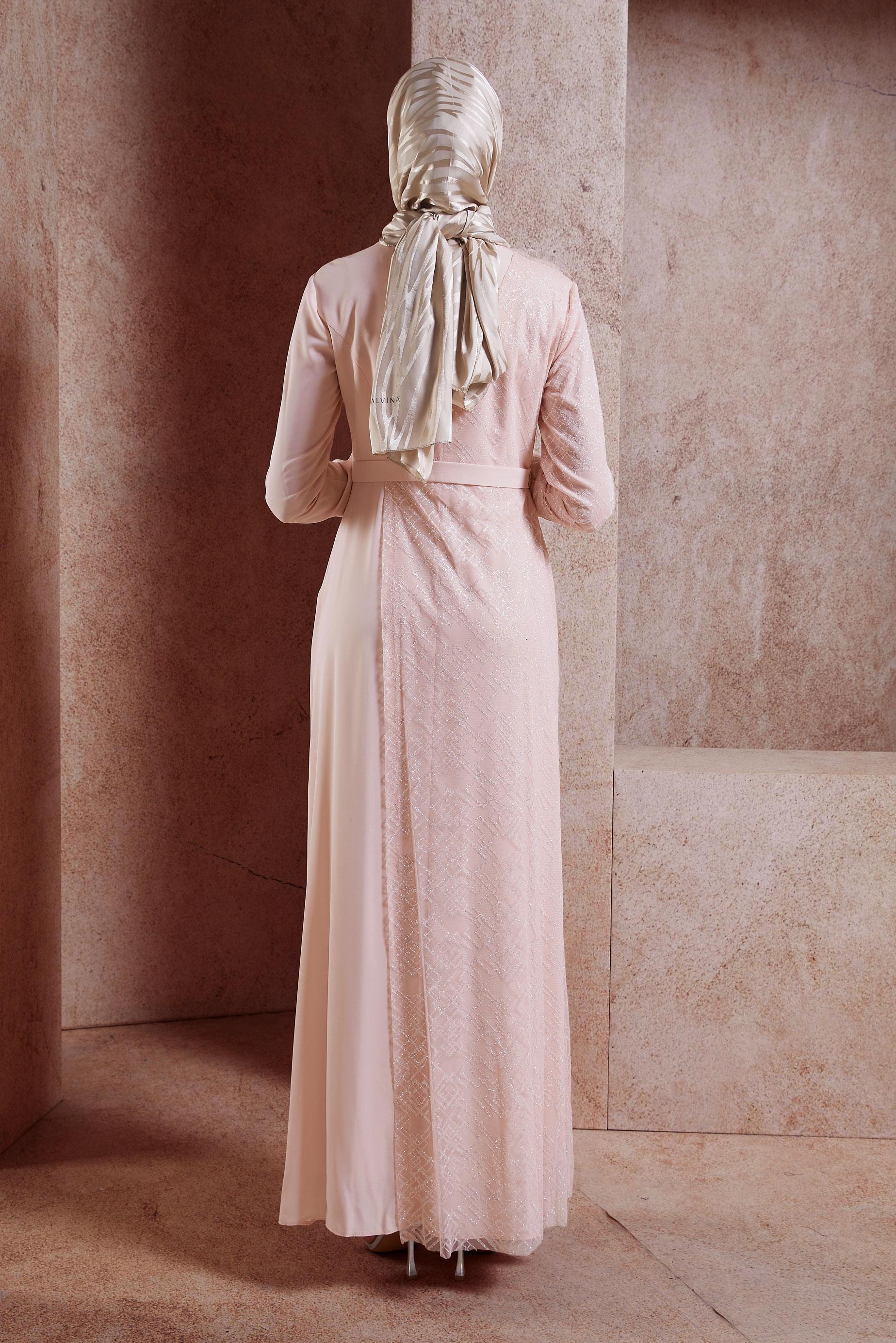 Tesettür giyim PUDRA TÜY DETAYLI ABİYE ELBİSE 5618 