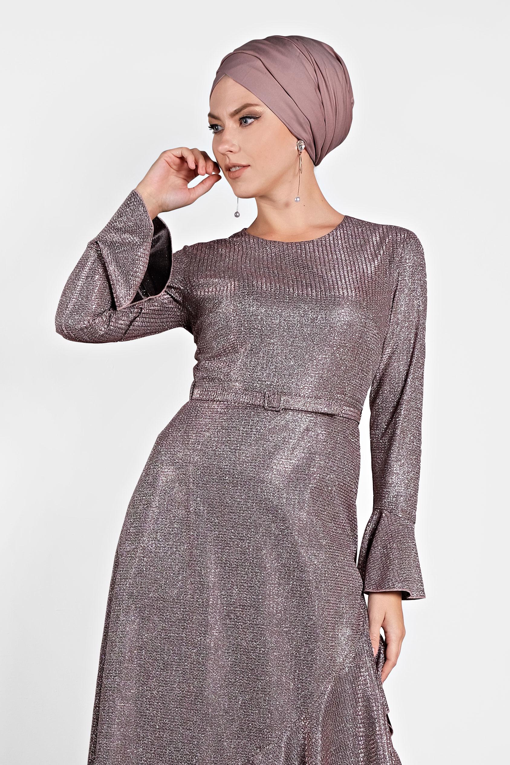 Tesettür giyim PEMBE KOLLARI VE ETEK UCU VOLANLI SİMLİ ABİYE 5620 